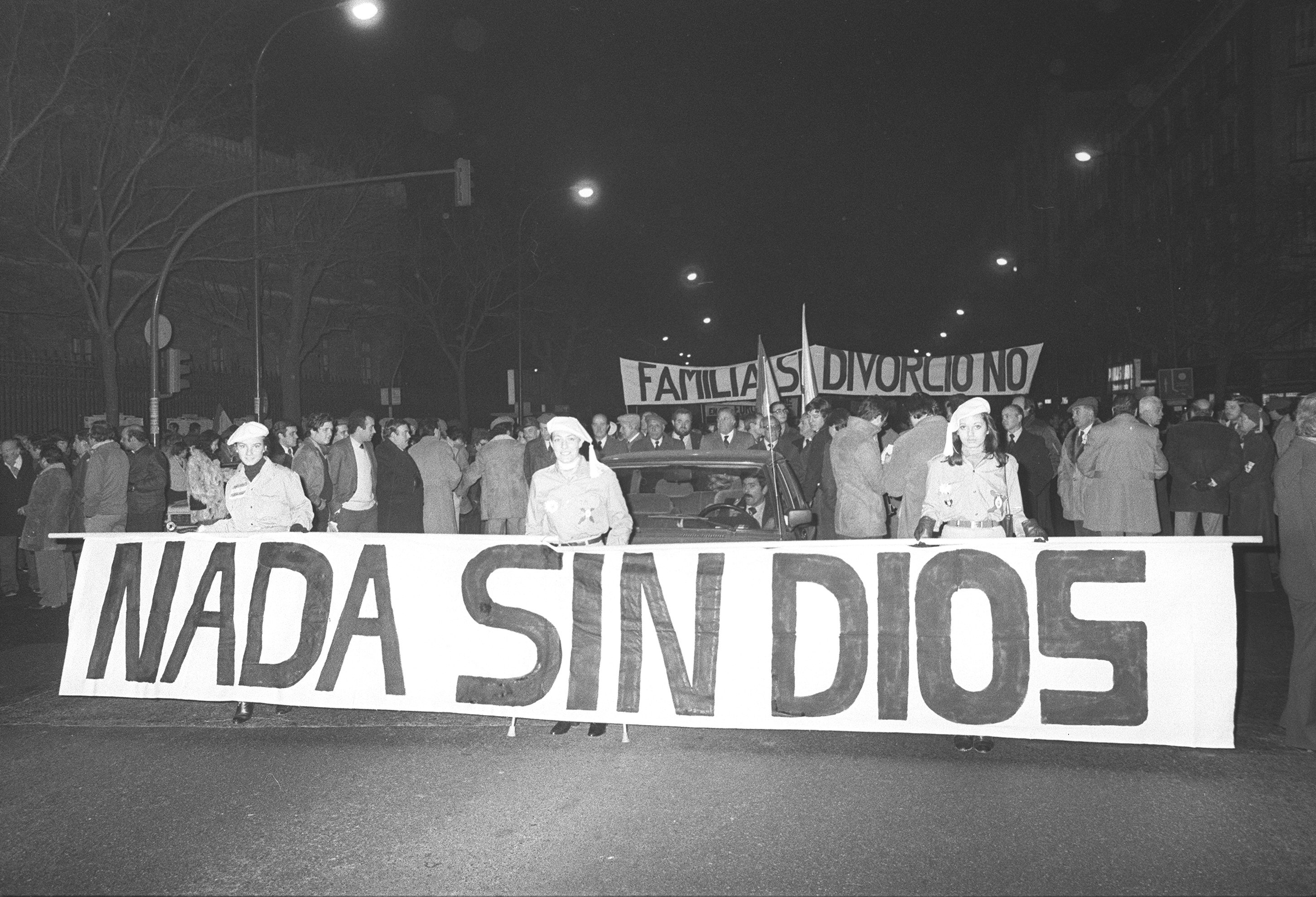 La violencia de la extrema derecha y la extrema izquierda en el Madrid ...