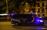 Una pelea entre dos clanes familiares de Vallecas acaba con una joven fallecida, varios heridos acuchillados y antidisturbios custodiando el Gregorio Marañón