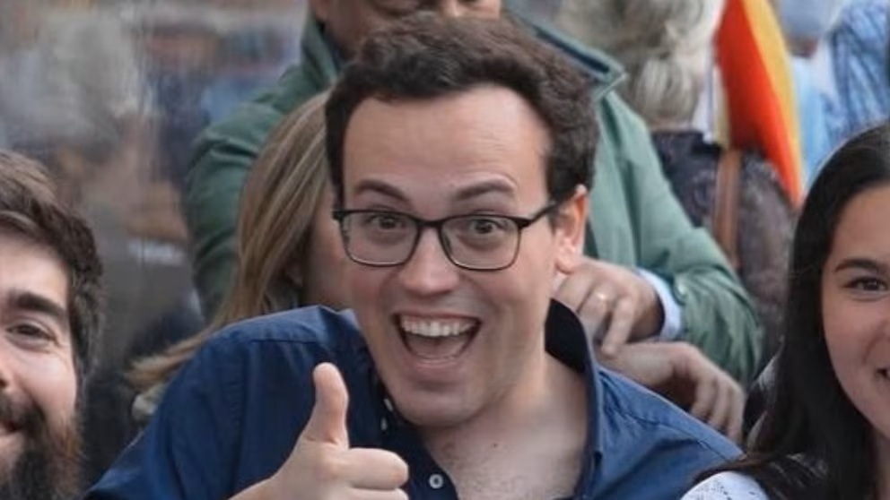 El 'community manager' de Vox tuvo sexo consentido con un afiliado menor de edad: archivada la denuncia por abuso sexual