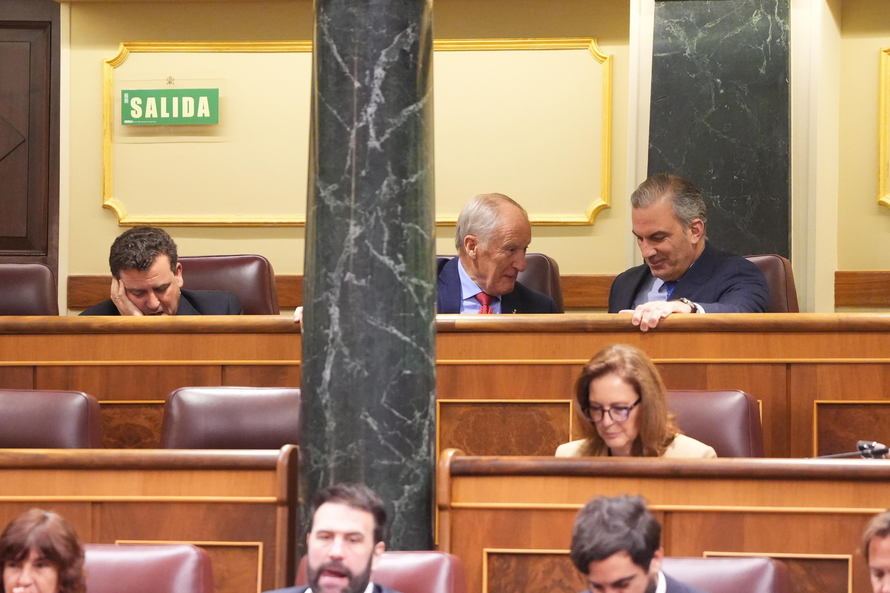 Vox envía a Ortega Smith al 'gallinero' del Congreso tras apartarle de la dirección y las portavocías