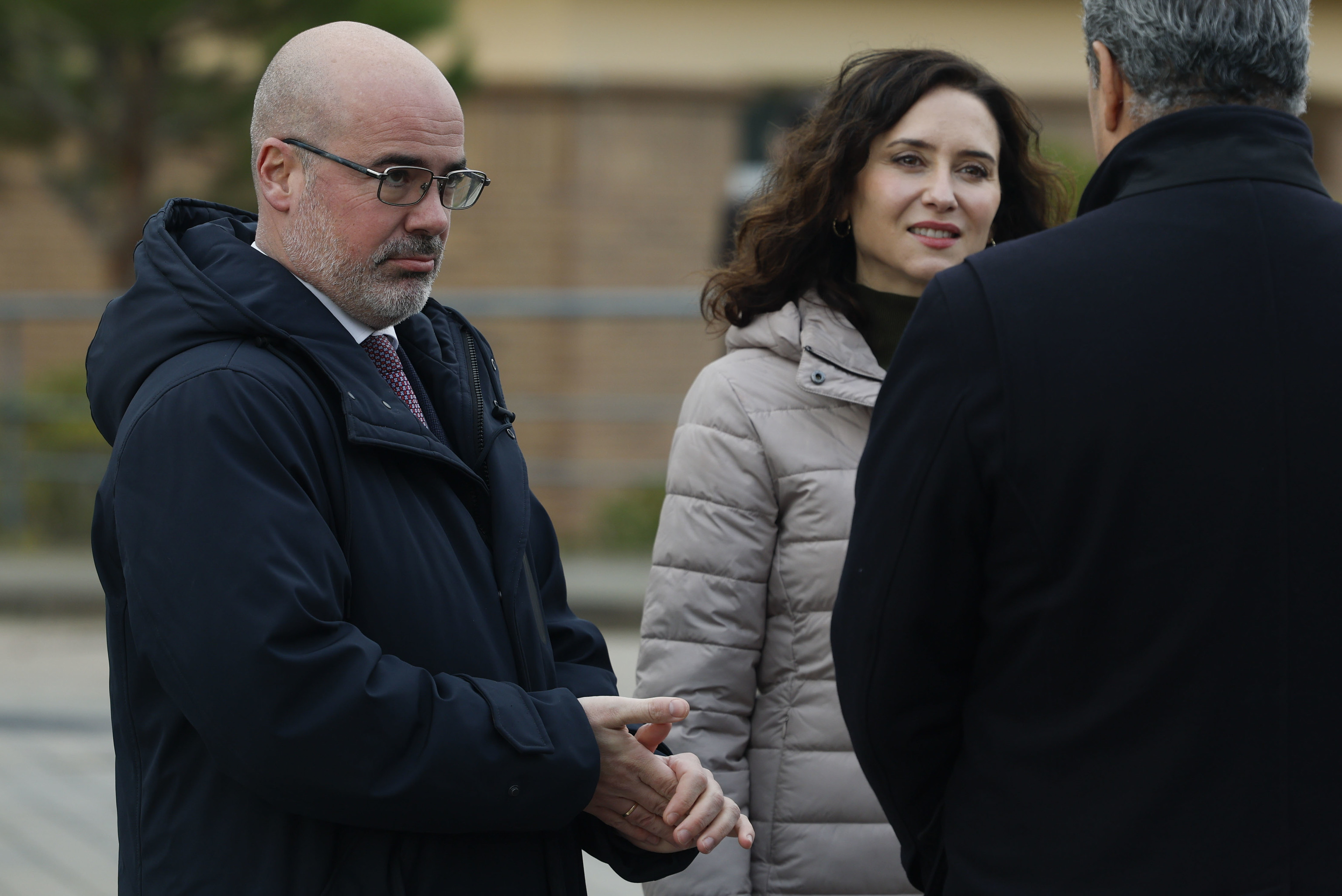 Guerra total por la Vivienda: el Gobierno admite que aplicaría el 155 a Madrid y Sol acusa a la ministra de "acoplarse" a los actos y "estafar" a los españoles
