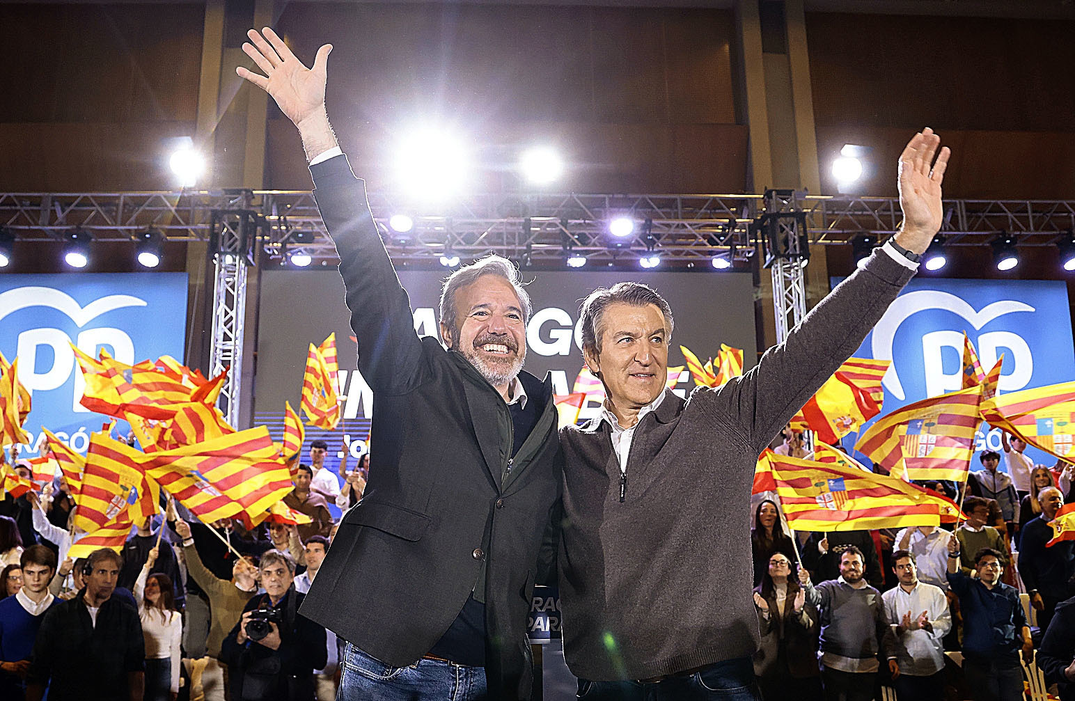 El PP teme quedarse a medias con su adelanto electoral: hunde al PSOE pero no atrae a los 'enfadados' de Vox