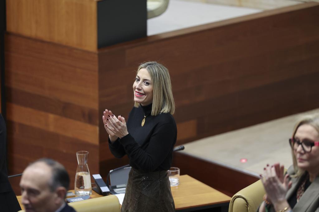 El bloqueo político lleva a María Guardiola a una encrucijada sobre su futuro: "Hay diferencias en otros territorios, pero no con la agresividad de Extremadura"