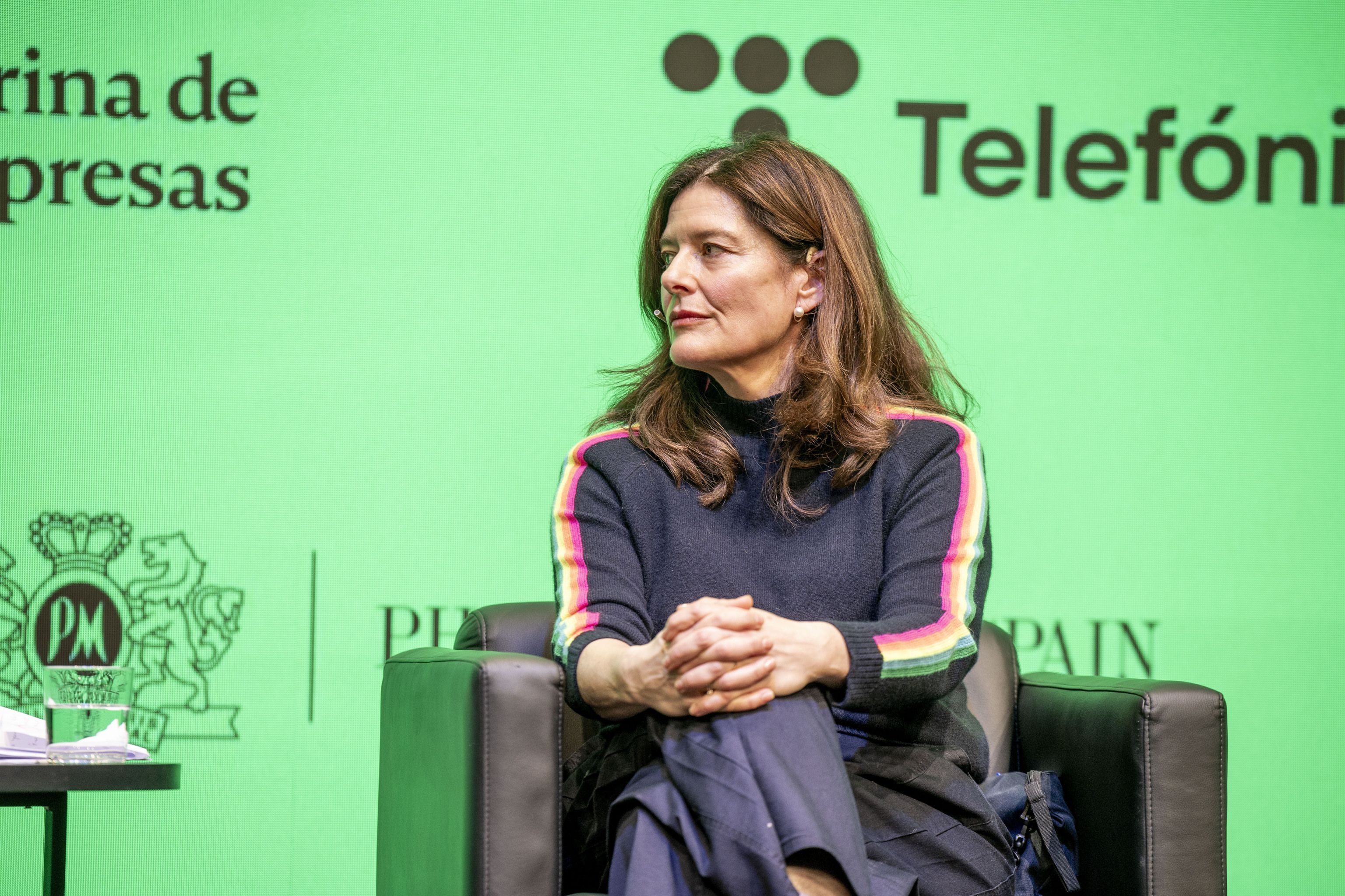 Miriam González Durántez denuncia que las empresas españolas no quisieron financiar un sondeo sobre los jóvenes españoles "por miedo a perder sus contratos y licencias" con el Estado