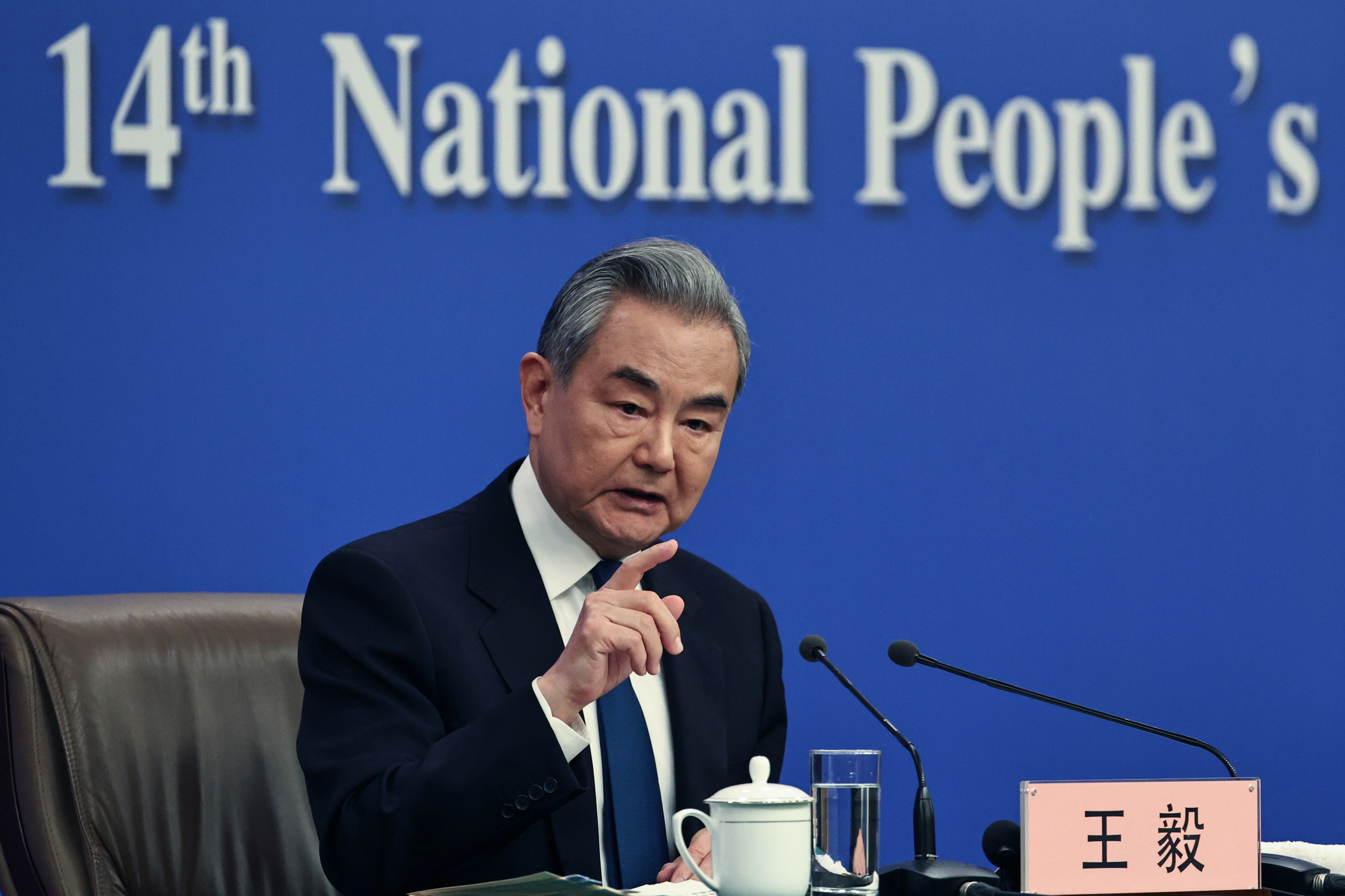 China se reivindica como garante de la estabilidad global: «El mundo no puede volver a regirse por la ley de la selva»