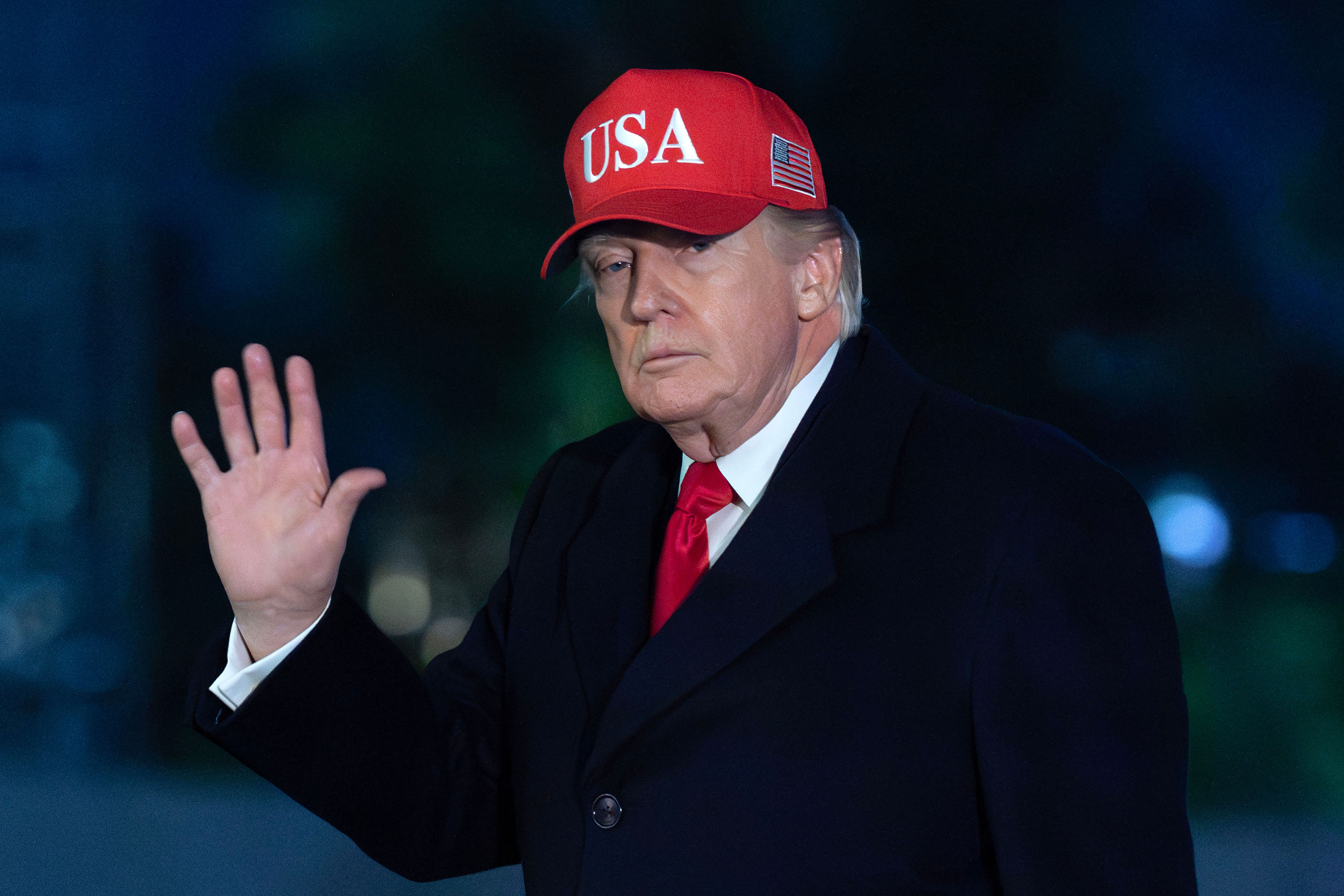 Entra en vigor el bloqueo de Trump en el Estrecho de Ormuz: «Si cualquier buque iraní se acerca lo más mínimo, será eliminado de inmediato»