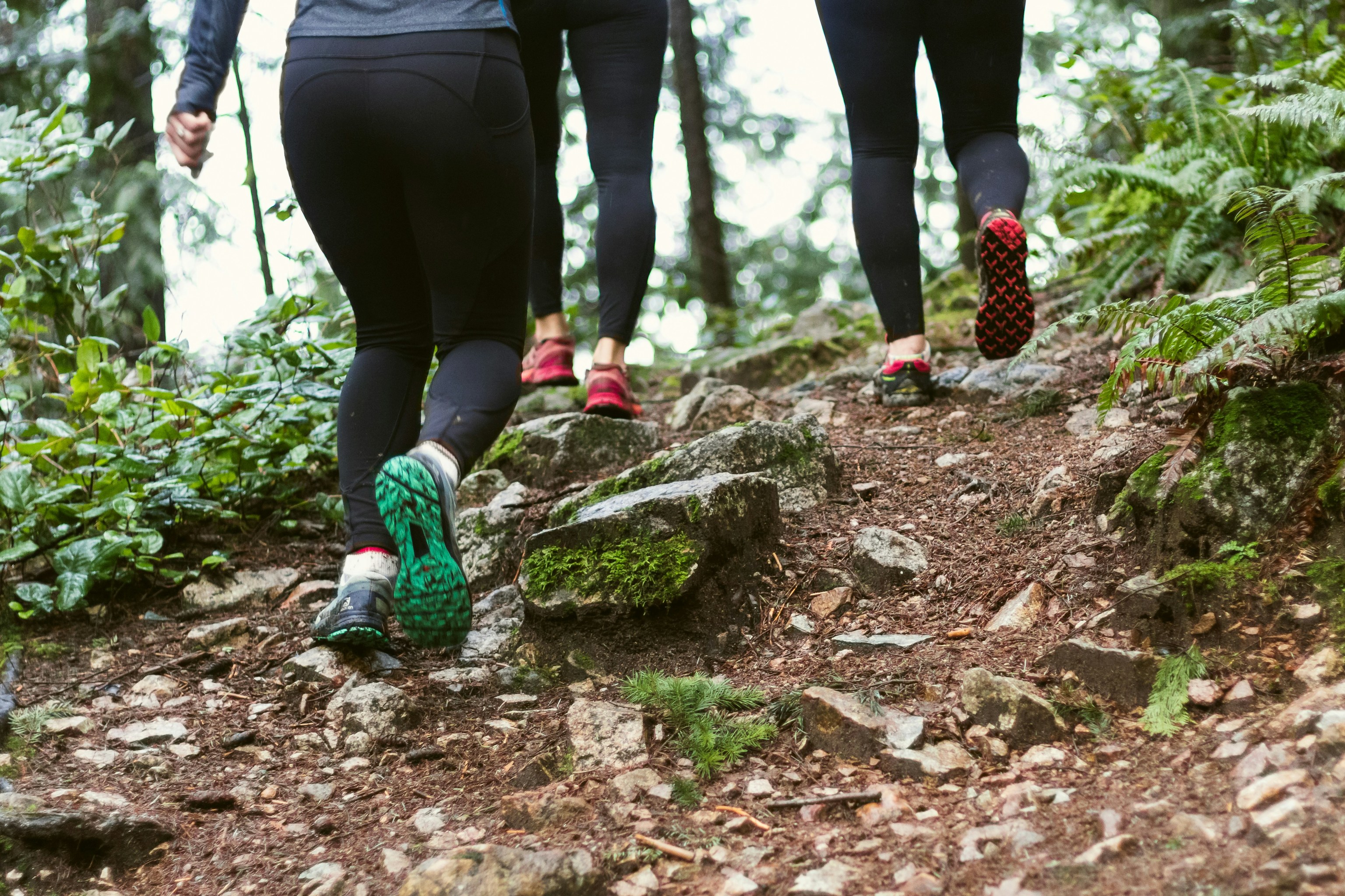 Ni running ni pesas: este es el ejercicio que prefieren las de 50 y 60 para quemar grasa
