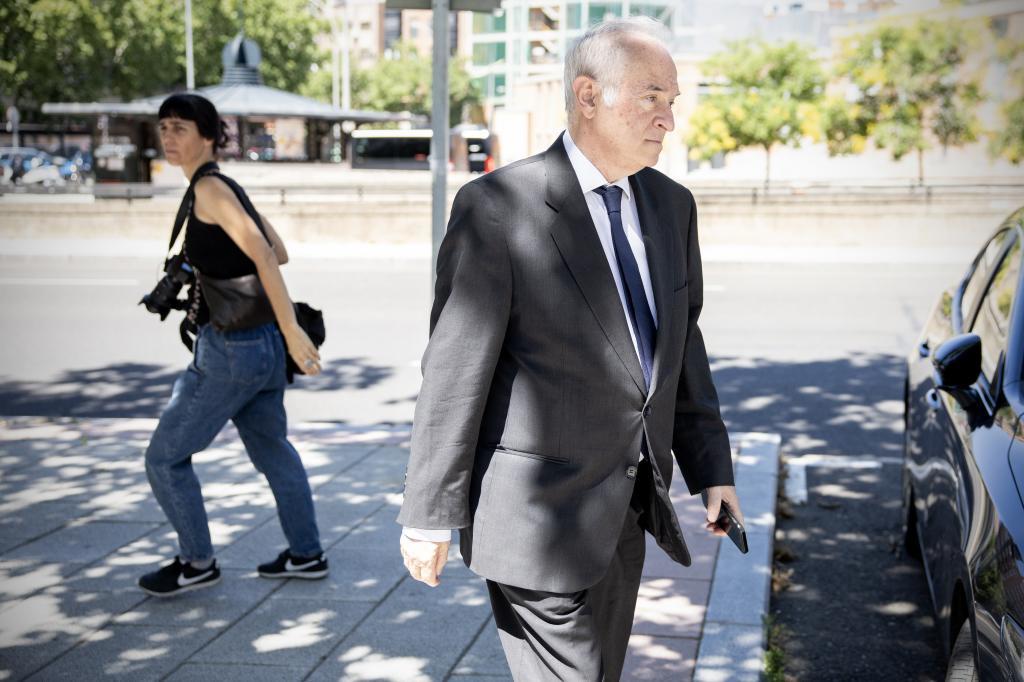 Los jueces de Instrucción de Madrid salen en defensa de Peinado ante los 