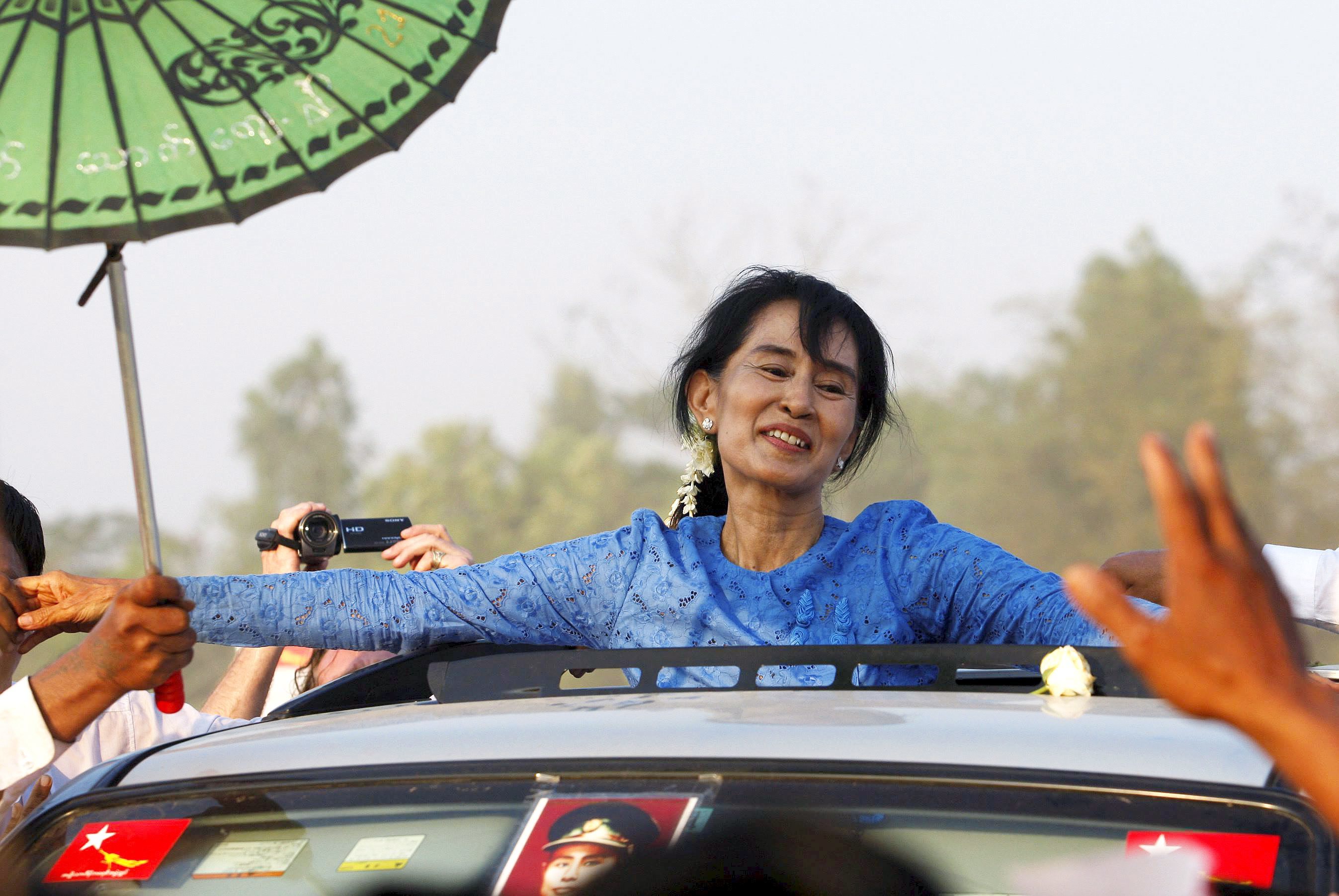 Birmania reduce la condena de la ex líder Aung San Suu Kyi