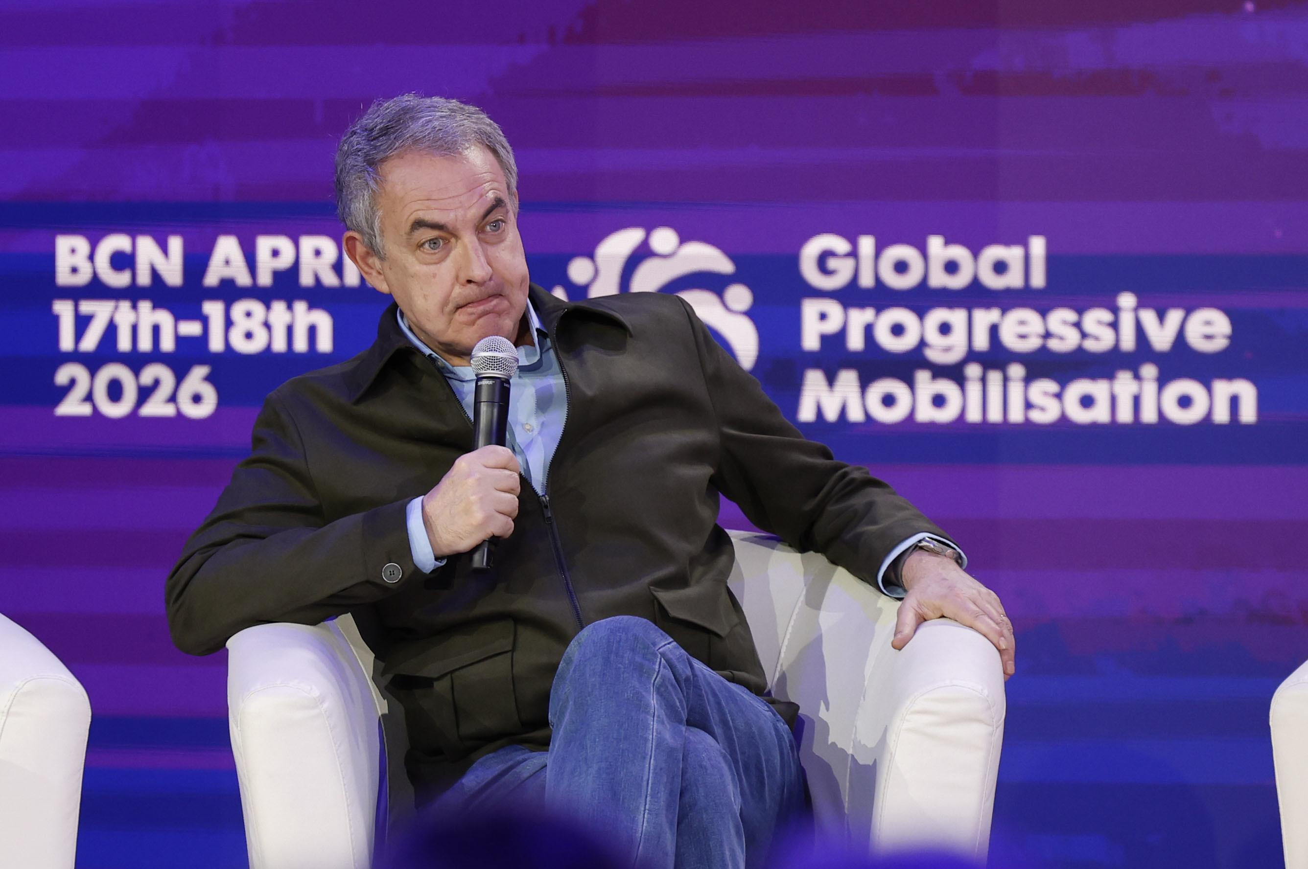 Zapatero elude hablar de Venezuela en un foro sobre los retos de Latinoamérica e insta a 