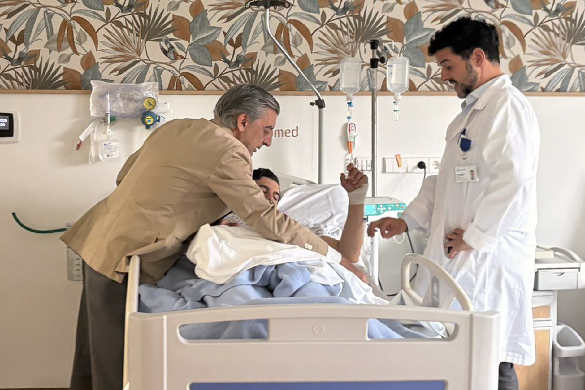 Läkaren som opererade Morante i La Maestranza efter hans "mycket allvarliga" goring: "Vi har redan förklarat för honom panoraman som väntar honom under de kommande dagarna"