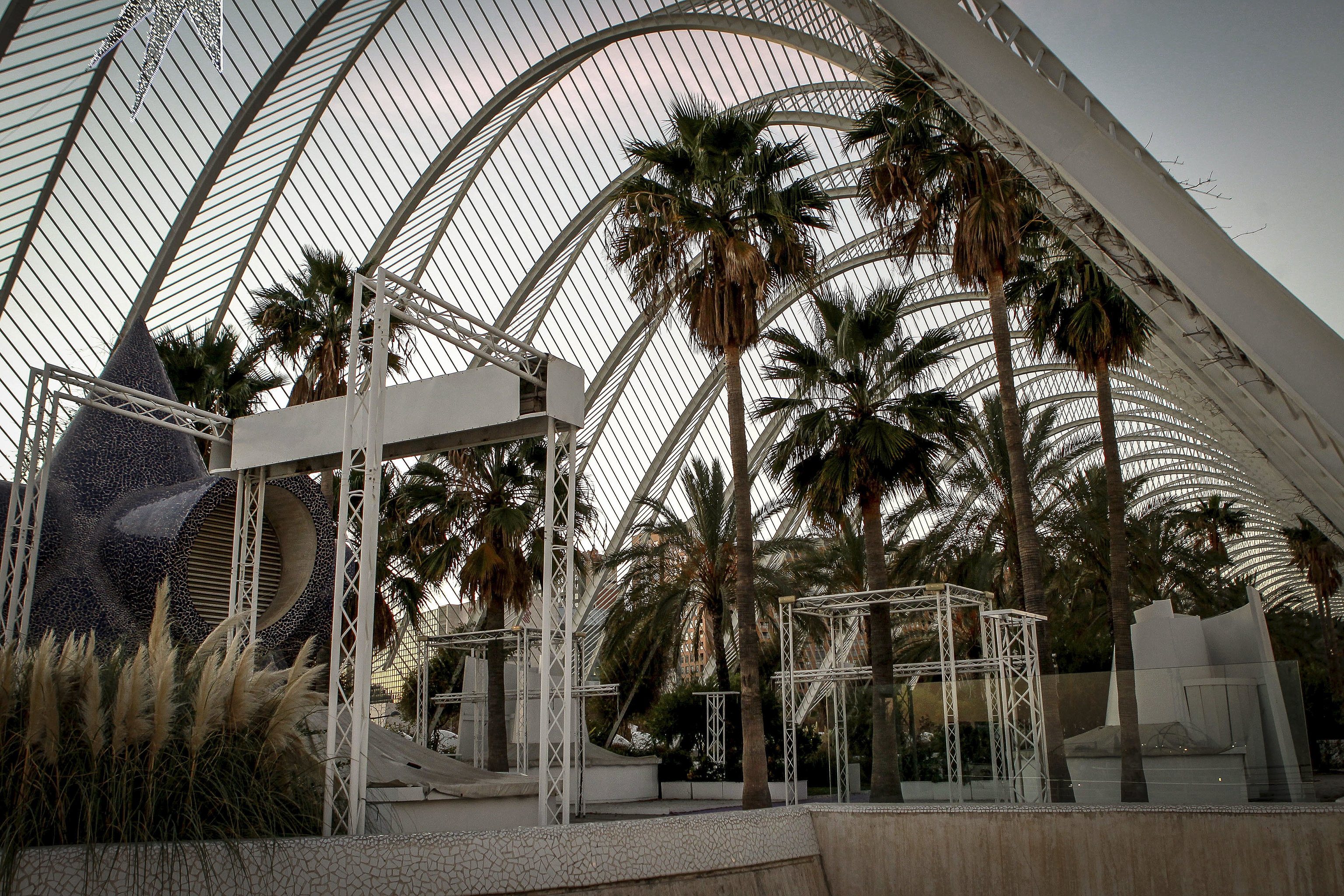 Contra el ruido de una discoteca y los festivales de música: los vecinos de la Ciudad de las Artes endurecen el pulso judicial