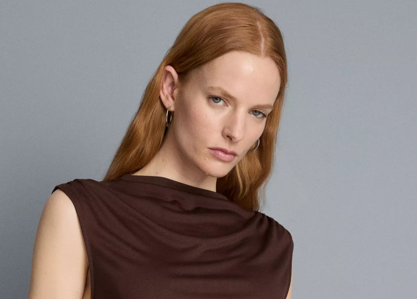 7 conjuntos de Primark que ya son la tendencia para madres de comunión que quieren ir sencillas pero elegantes