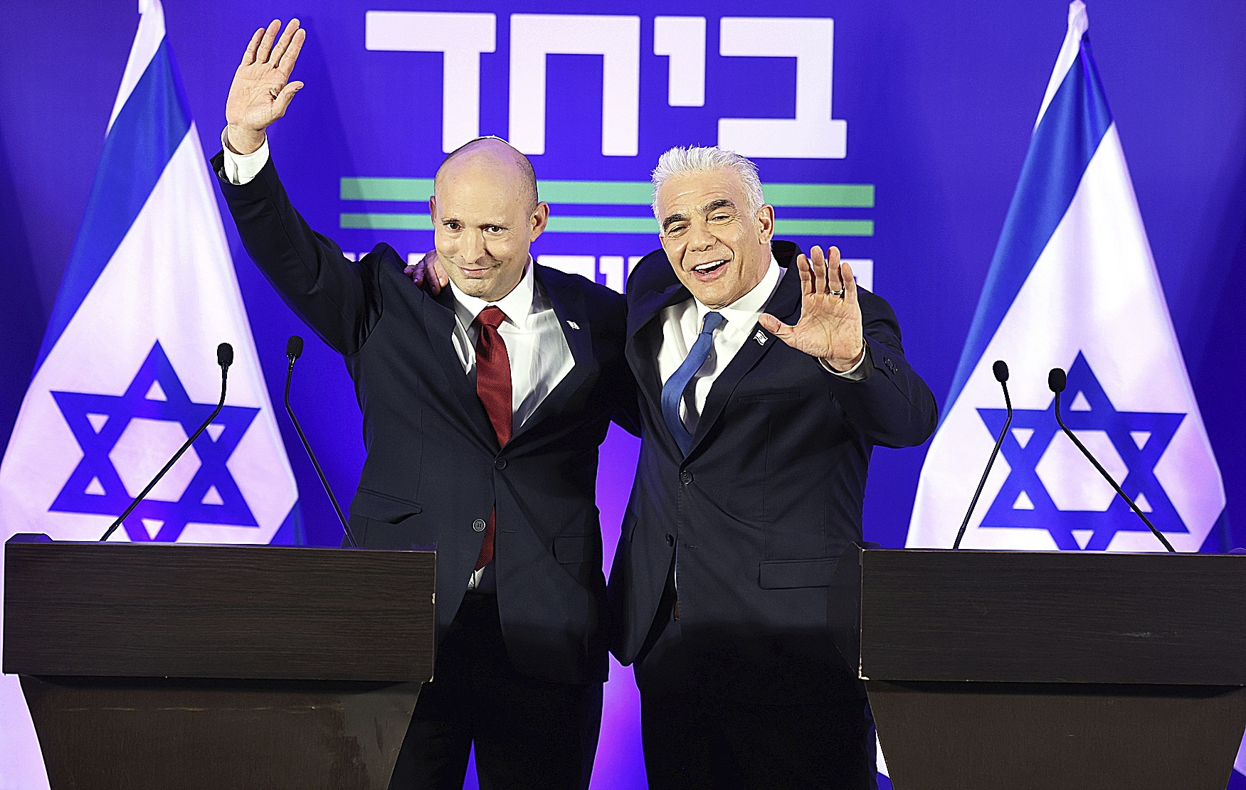 Los líderes de la oposición israelí se unen para emular a Magyar y derrotar a Netanyahu: "Momentos decisivos requieren pasos audaces"