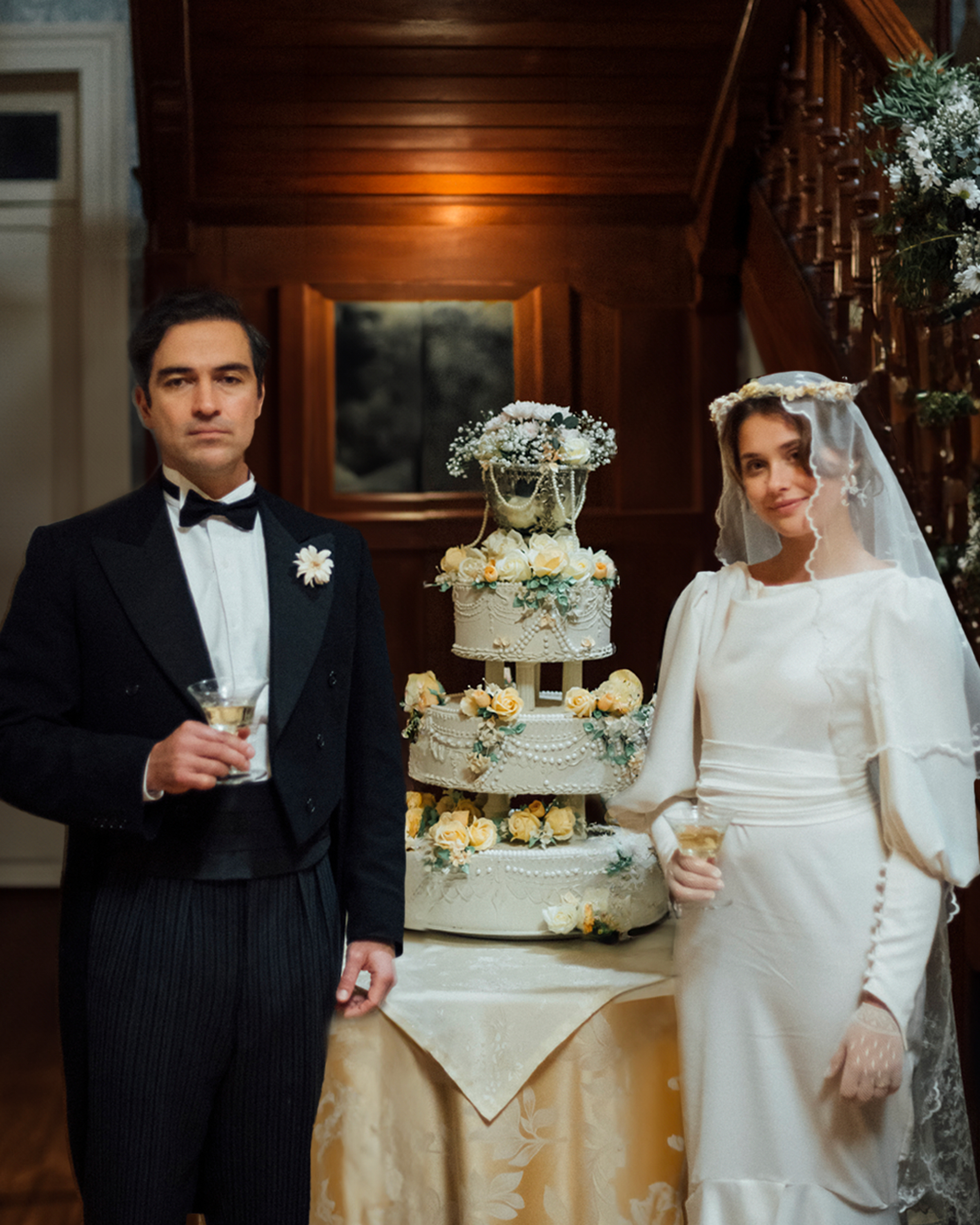 Alfonso Herrera: "Esteban Trueba fue invisibilizado por su familia, triturado emocionalmente por su madre"