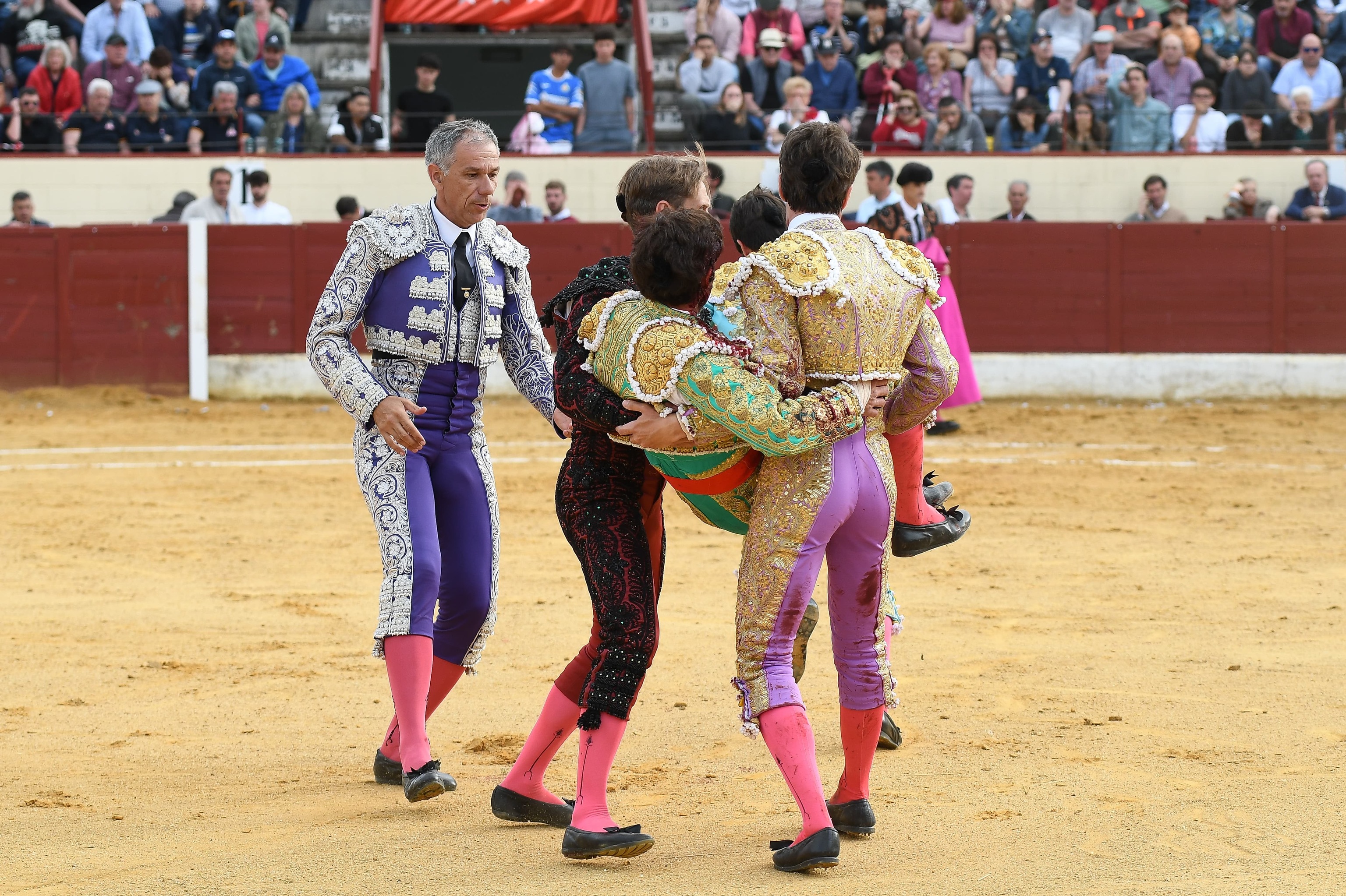 Alberto Durán, intervenido de urgencia por un trombo, tras la cornada sufrida en Valdemoro