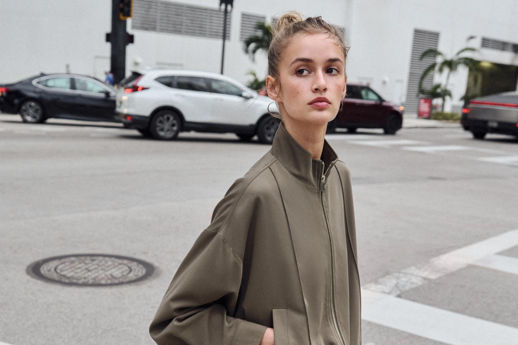 Mi mejor amiga y yo coincidimos en que estas chaquetas de entretiempo de Zara son pura tendencia e ideales para cuando refresque en las Fiestas de San Isidro