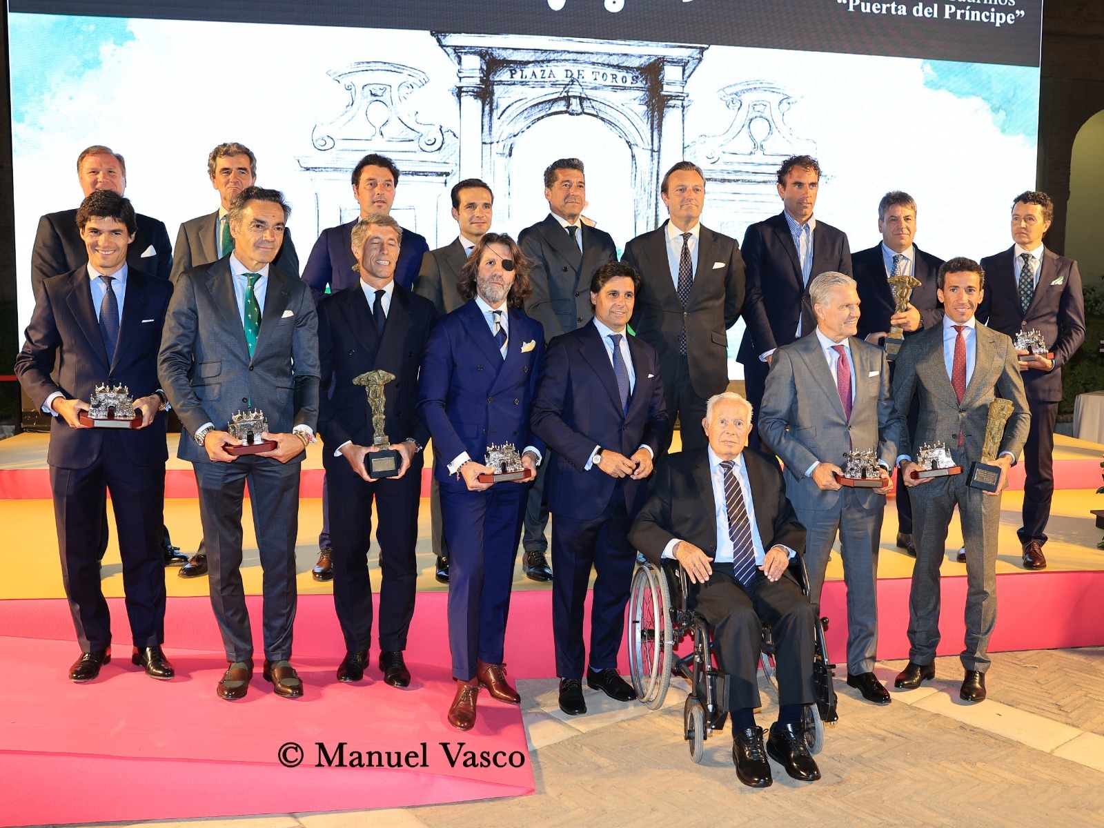 El 40 aniversario de los Premios Puerta del Príncipe en Sevilla se convierte en un homenaje a Curro Romero