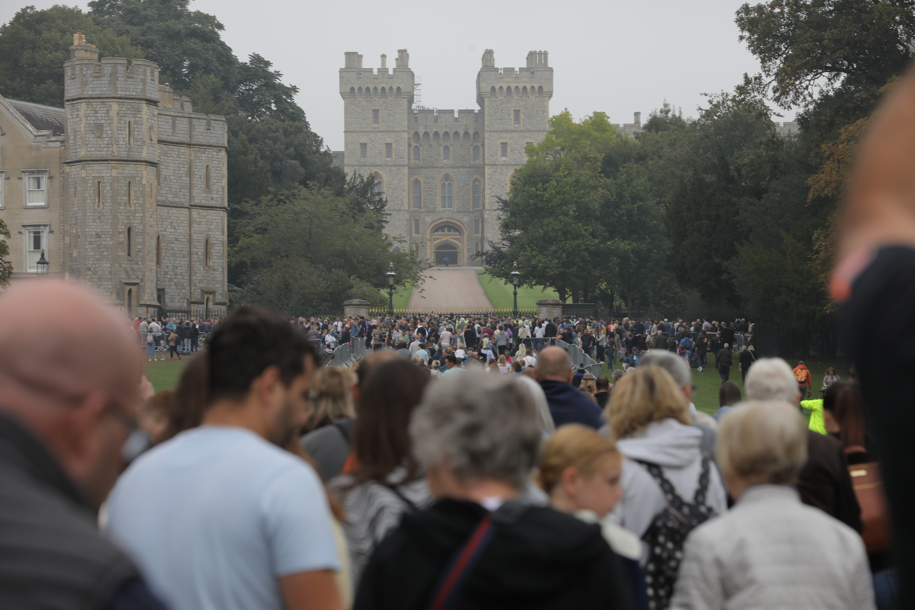 Investigan a policías de la protección de Windsor por quedarse dormidos en el trabajo