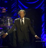 Julio Iglesias se querellará contra Yolanda Díaz en el Supremo por injurias y calumnias