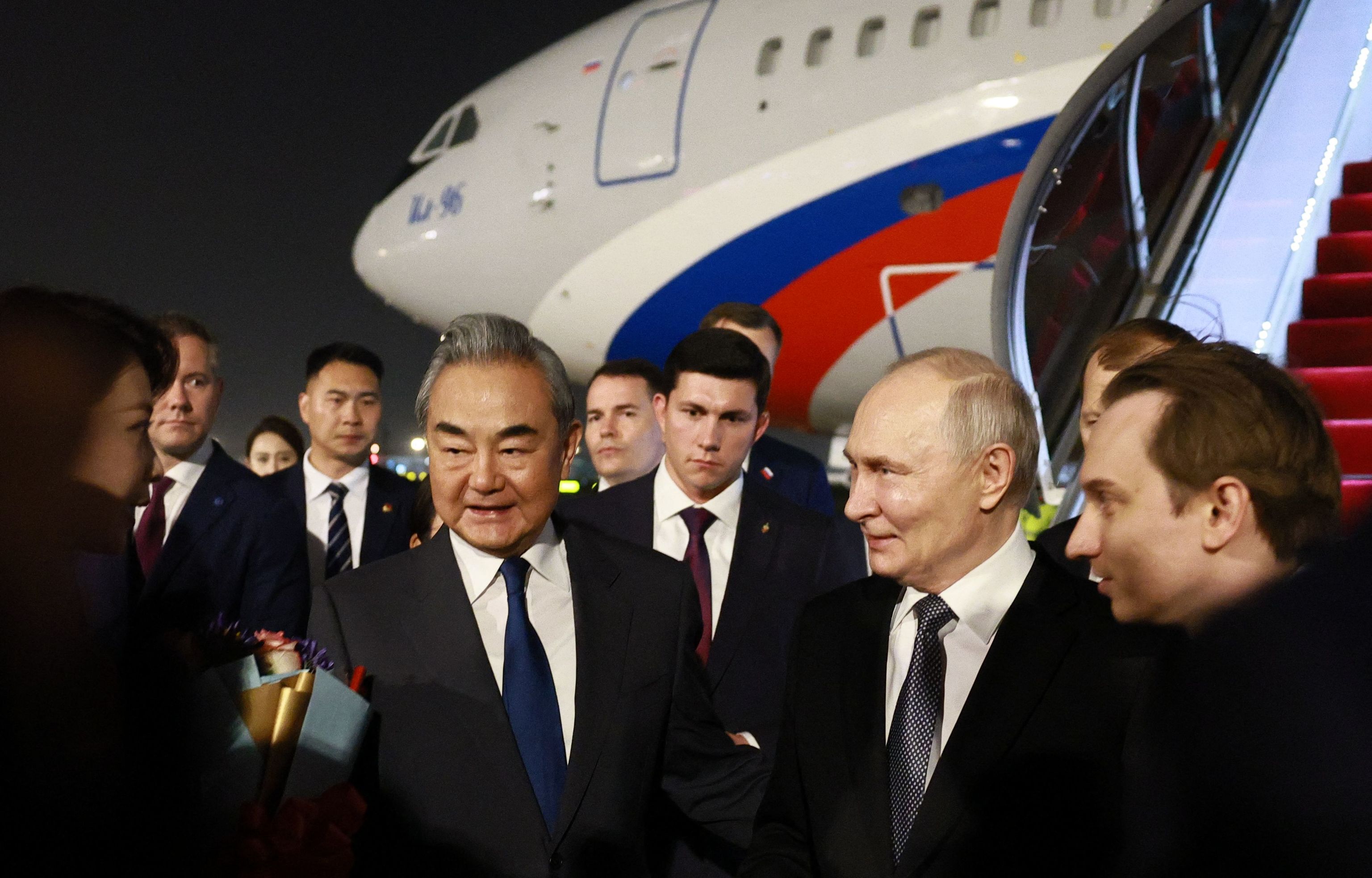 Xi Jinping recibe de nuevo a Putin. De rivales fronterizos a brindar con vodka: la larga marcha entre Moscú y Pekín