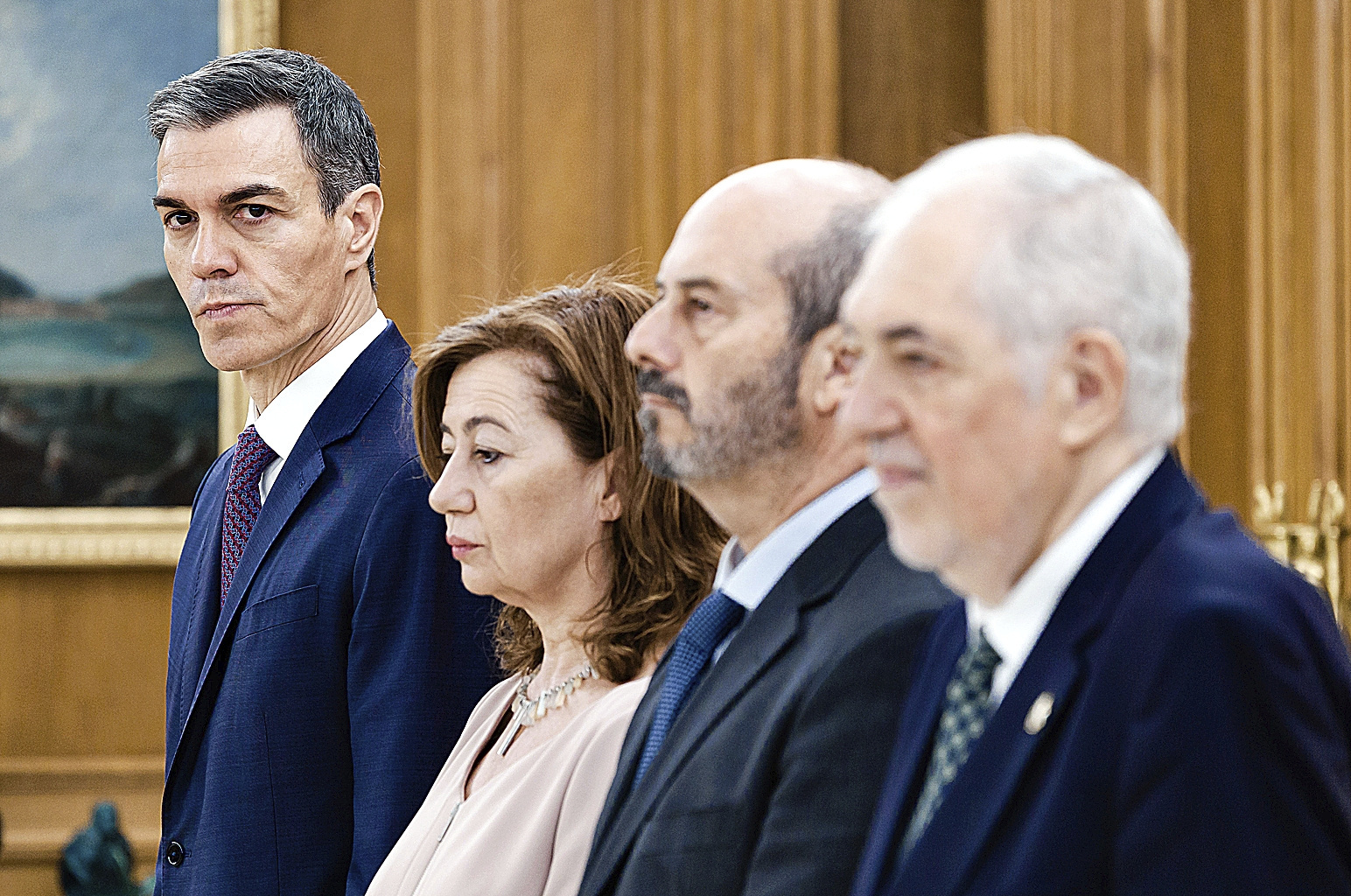 El Gobierno se queda "en shock": pone "la mano en el fuego" por el rescate pero trata ahora de no quemarse más con Zapatero
