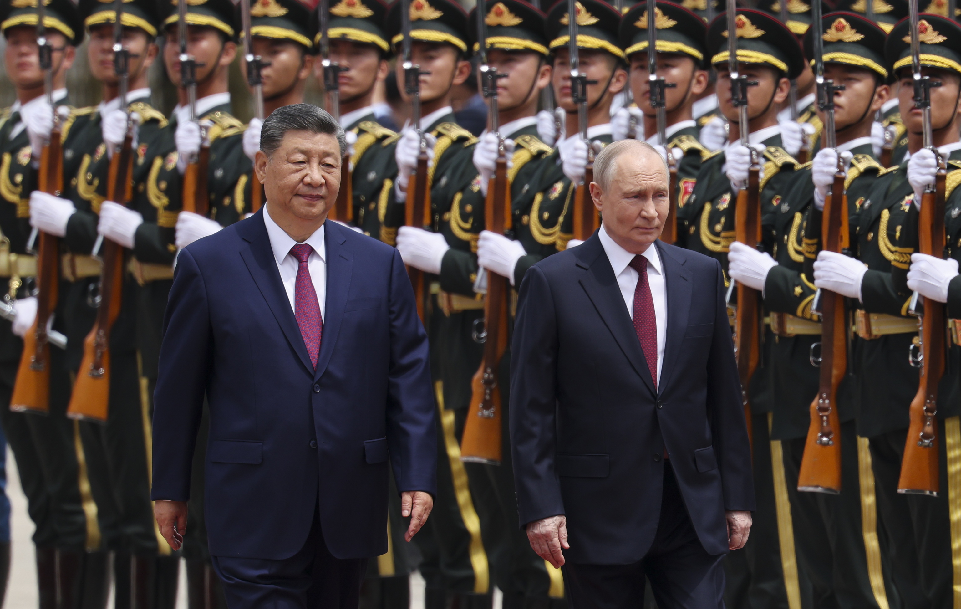 Putin y Xi estrechan lazos en Pekín: "El mundo multipolar ya está tomando forma"