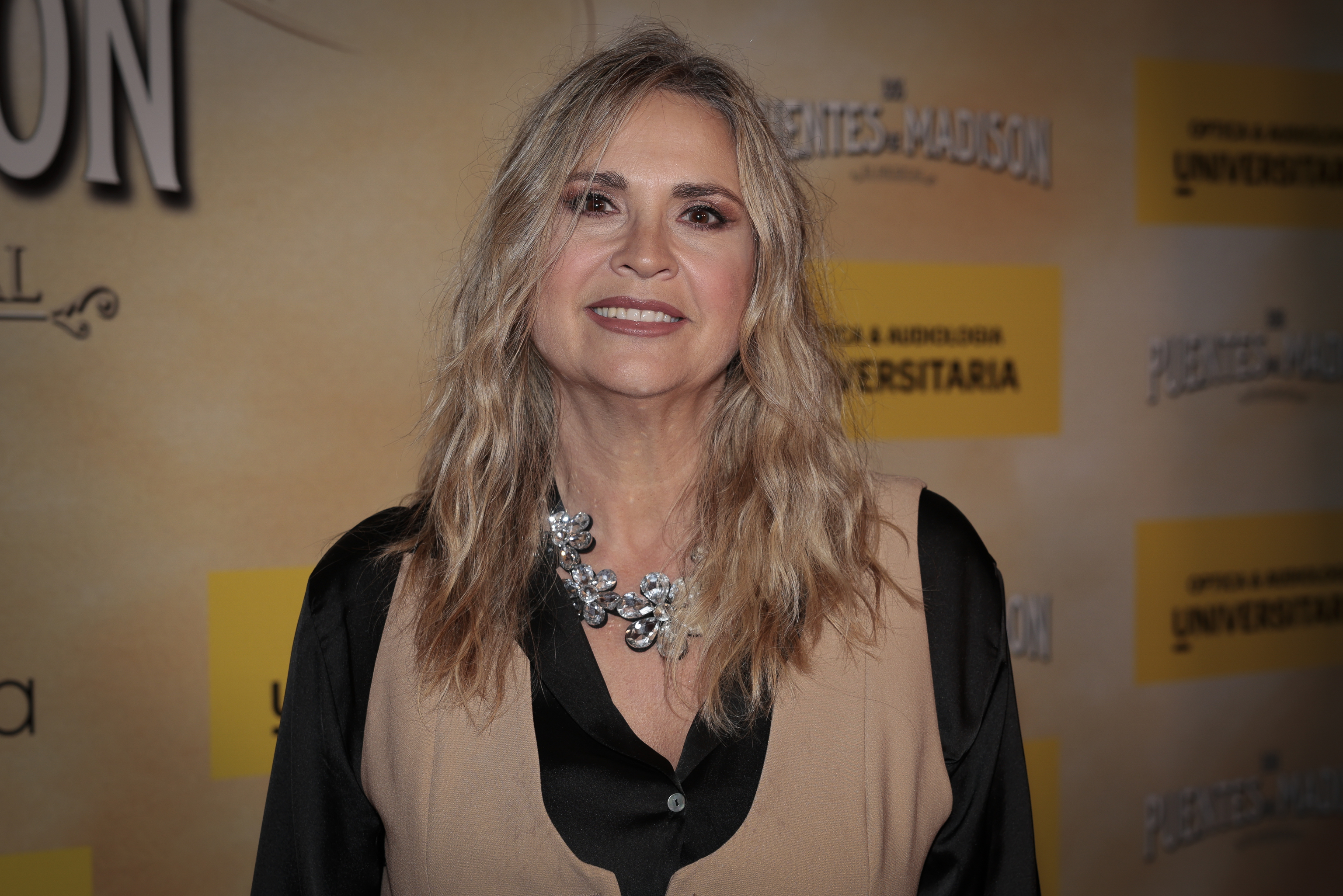 Loreto Valverde, la presentadora de la risa histriónica y contagiosa que disfruta como abuela y no teme ser pensionista
