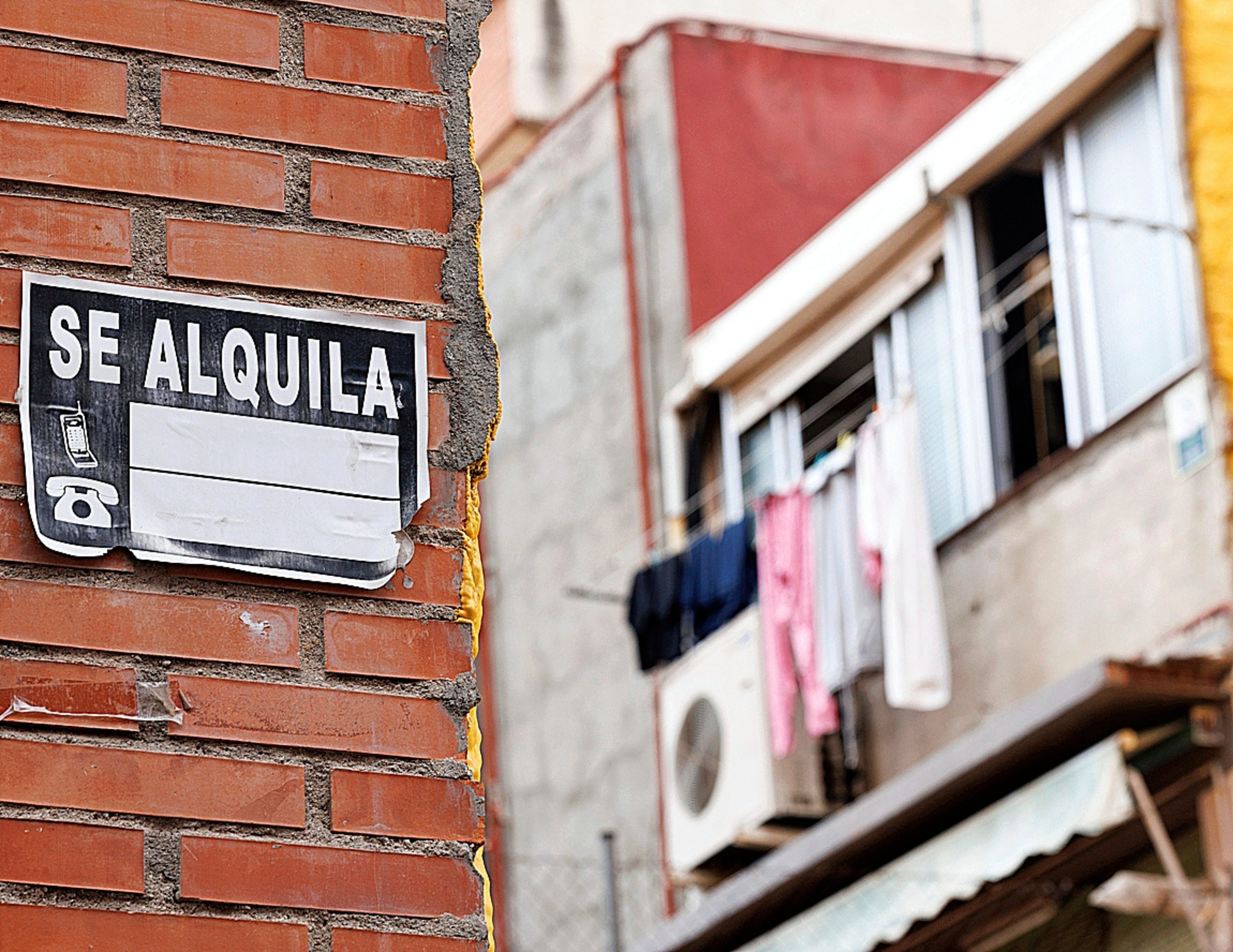 Los alquileres crecen siete veces más que los sala