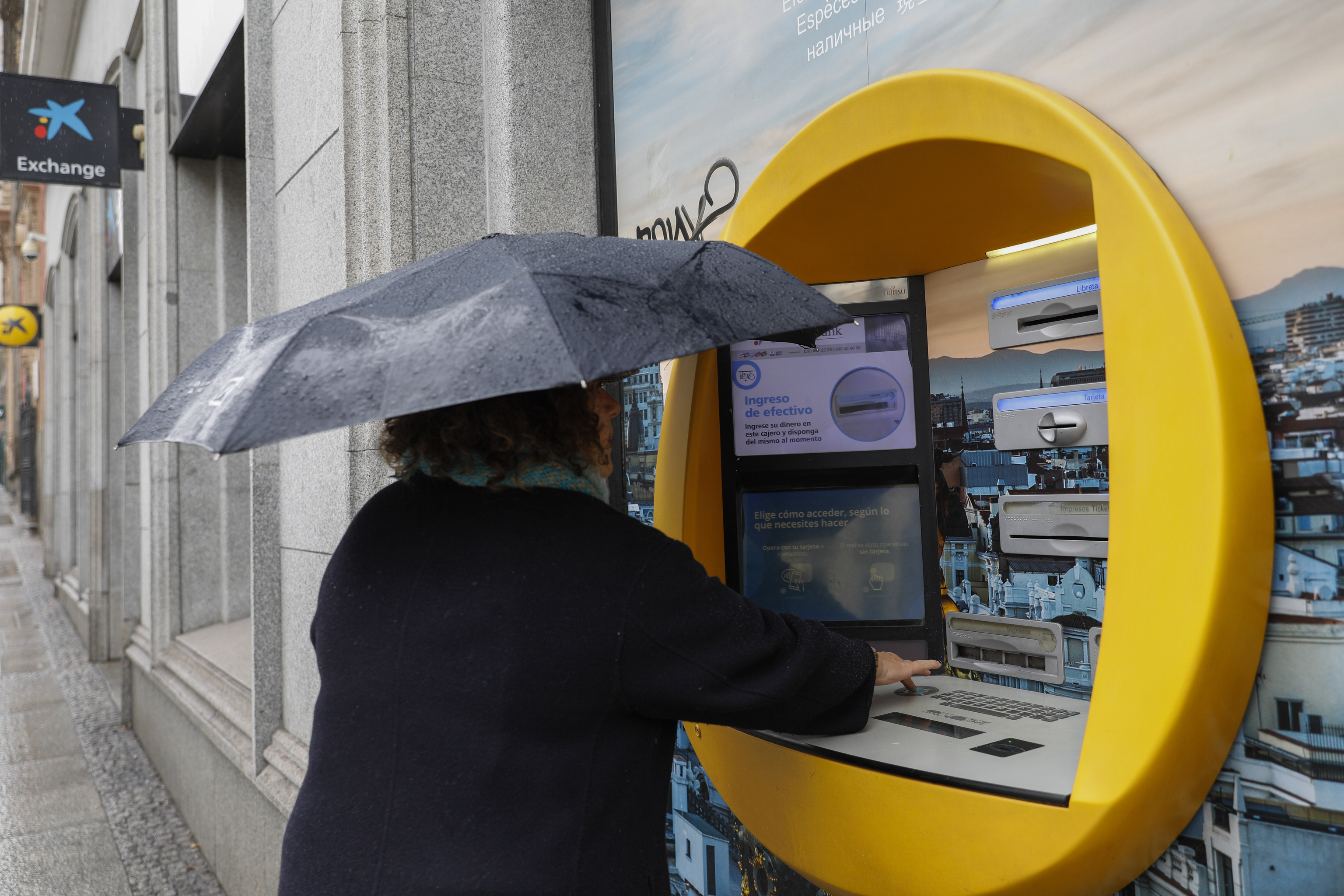 Hacienda lo confirma: poner a tu hijo de titular en una cuenta bancaria no es una donación