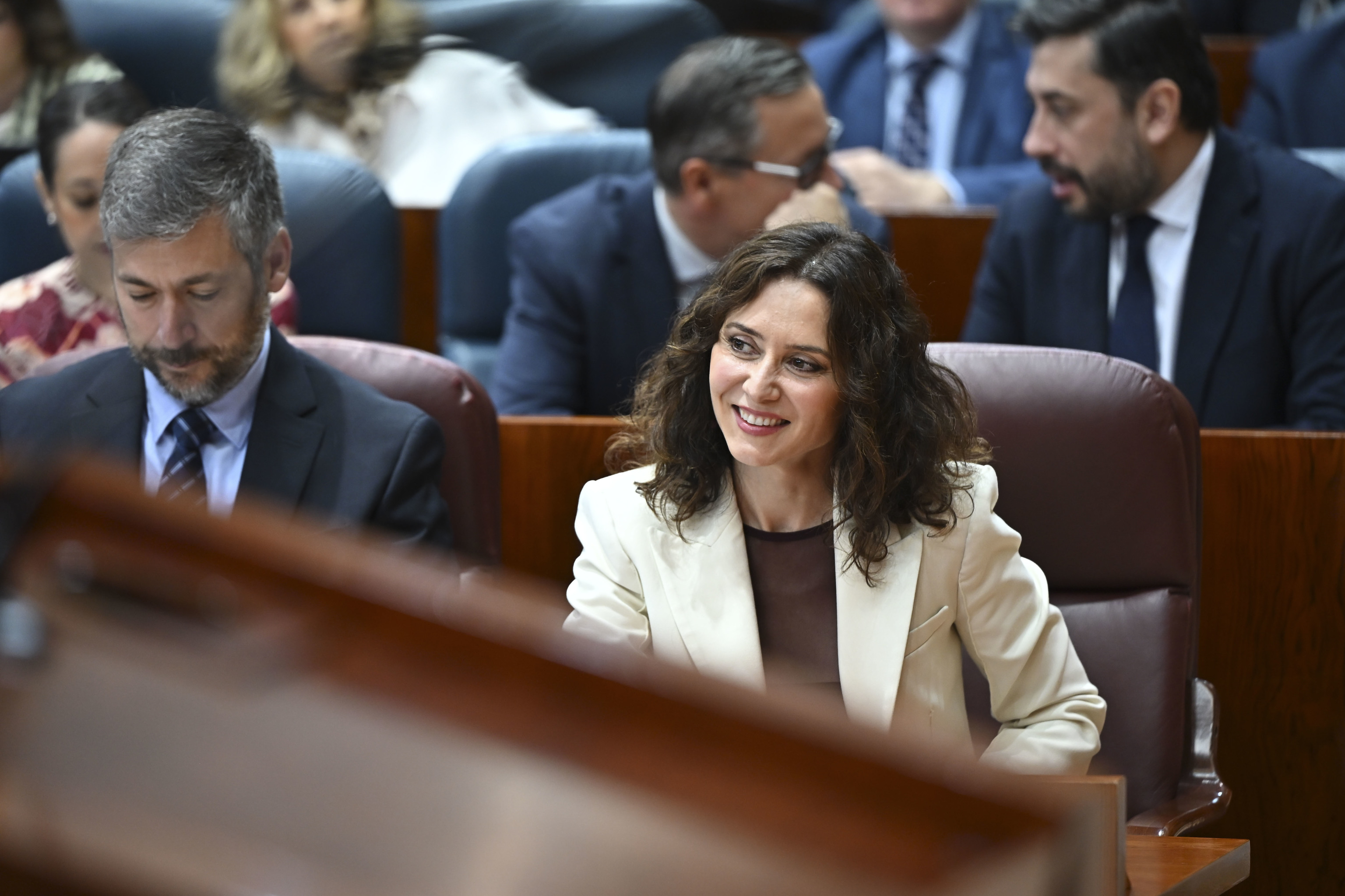 Ayuso se lanza contra el PSOE por el 'caso Zapatero': 