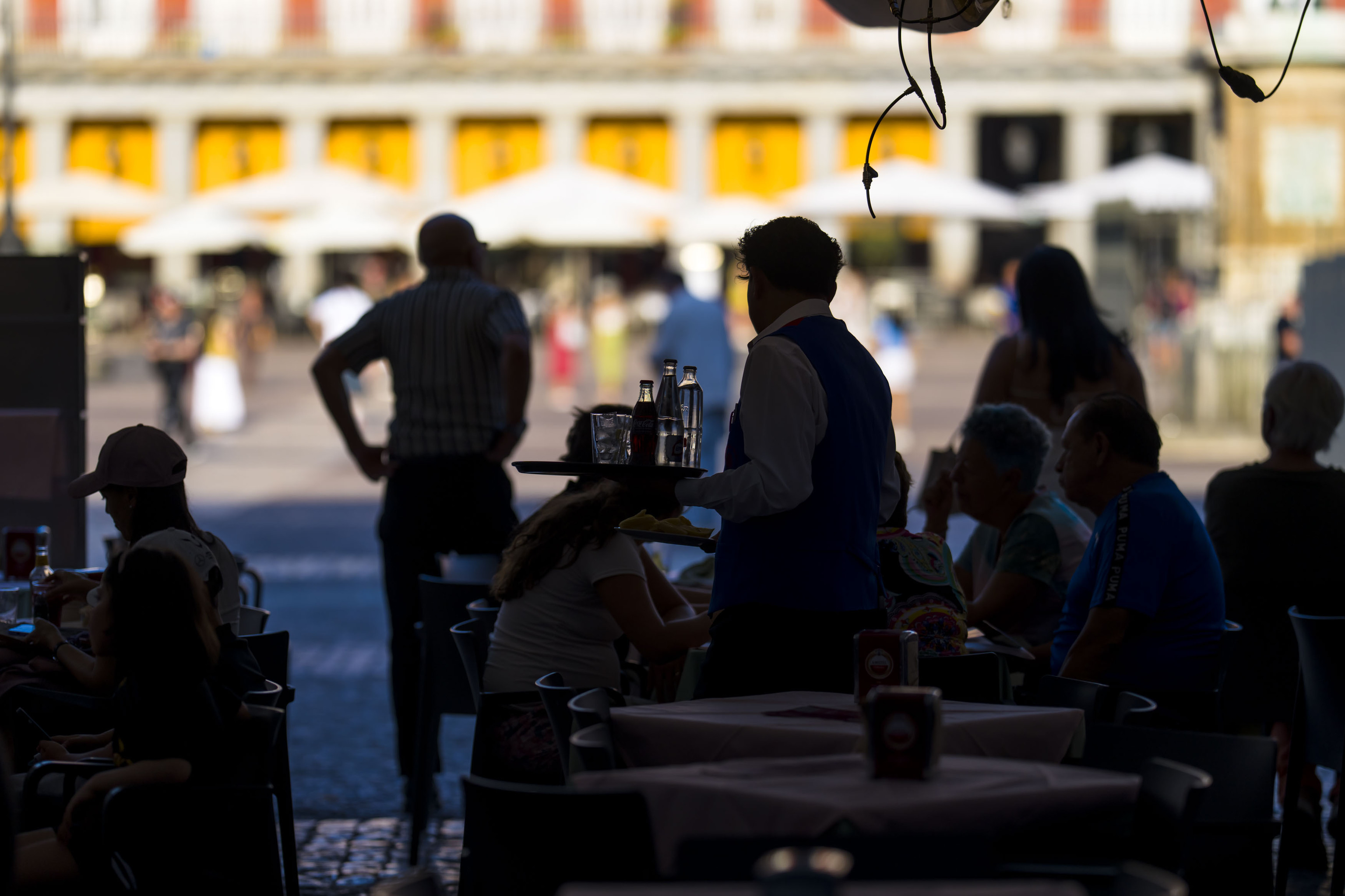 El sector turístico pierde casi una de cada 10 horas de trabajo por el absentismo en el verano