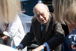 Jordi Pujol reaparece en público tras el juicio a su familia en la inauguración de una plaza en Girona