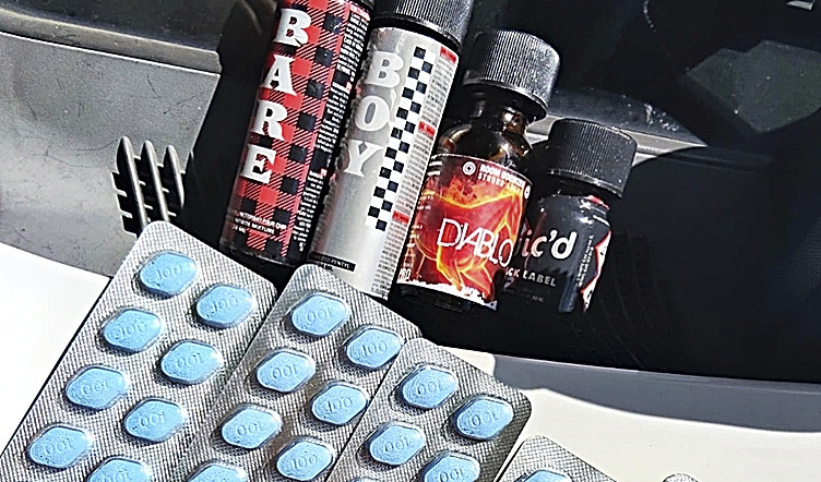 La Policía Municipal interviene viagra y 'popper' a un cura de Cuenca que iba en su coche junto a un joven por el centro de Madrid