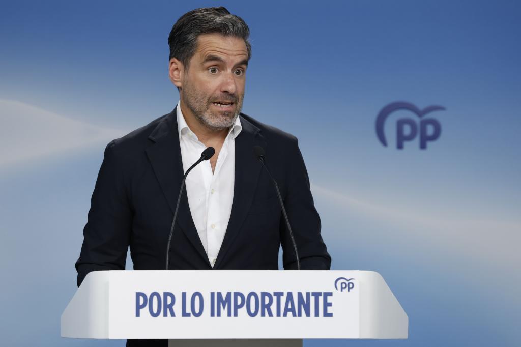 El PP pone toda la presión de la moción de censura sobre el PNV: "Los socios tienen que dar pasos y nosotros estaremos a la altura" Genova evita aclarar si Feijóo presentará una iniciativa contra Sánchez sin apoyos garantizados y emplaza a los aliados del Gobierno a "moverse" Leer