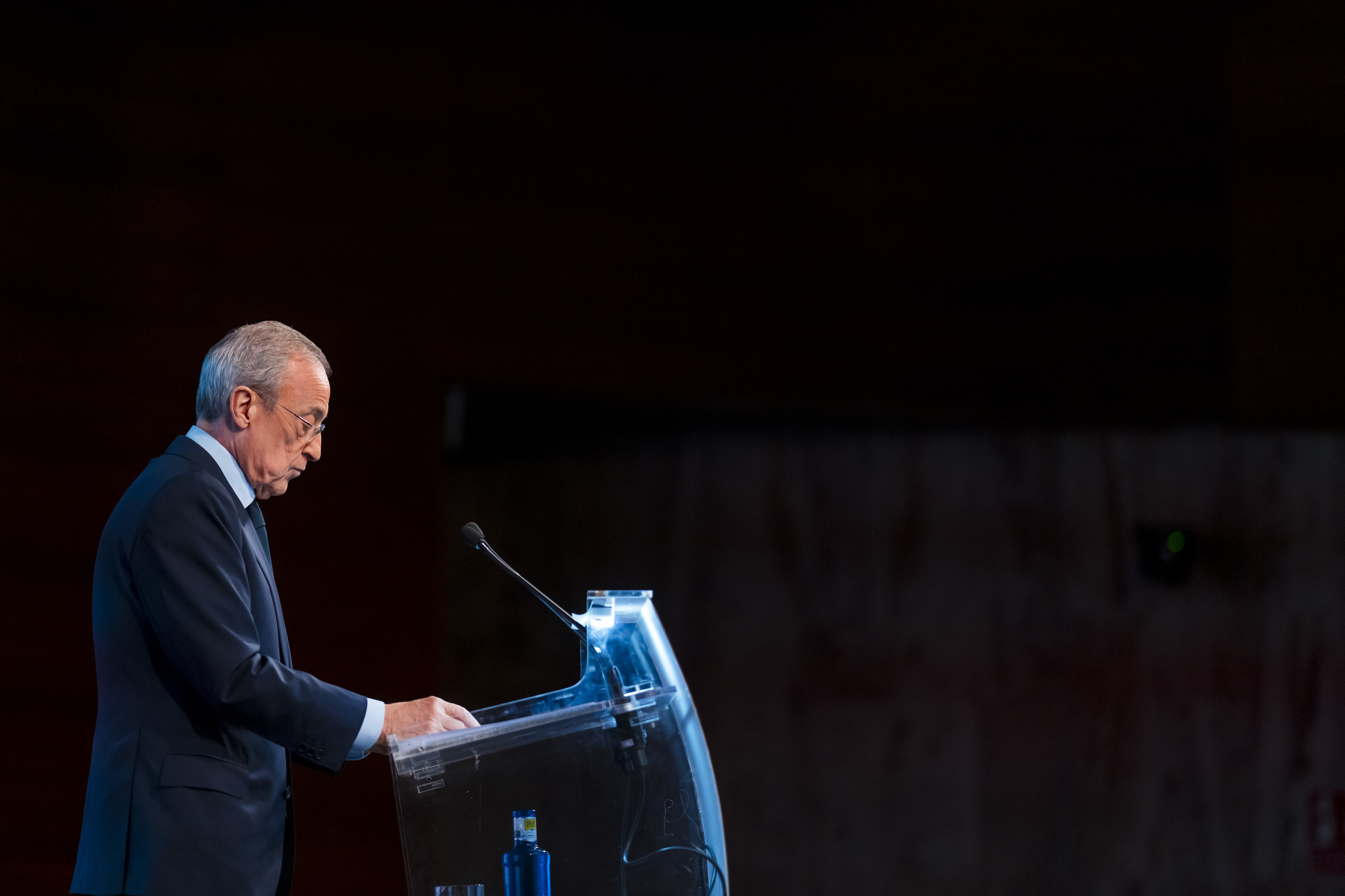 Ataque contra defensa, las diferencias (y similitudes) entre las propuestas de Florentino y Riquelme para el Real Madrid