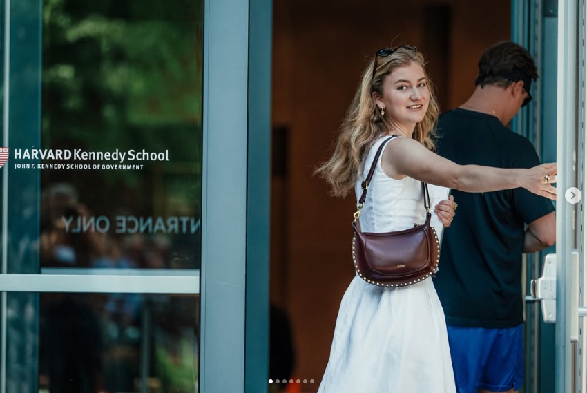 La princesa Isabel, futura reina de Bélgica, acaba sus estudios universitarios en Harvard