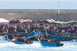 Un Papa en Arguineguín, el epicentro migratorio donde el "muelle de la vergüenza" se ha convertido en el "muelle de la esperanza"
