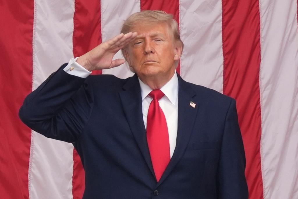 El médico de Trump asegura que el presidente goza de "excelente" salud, pero debe bajar de peso