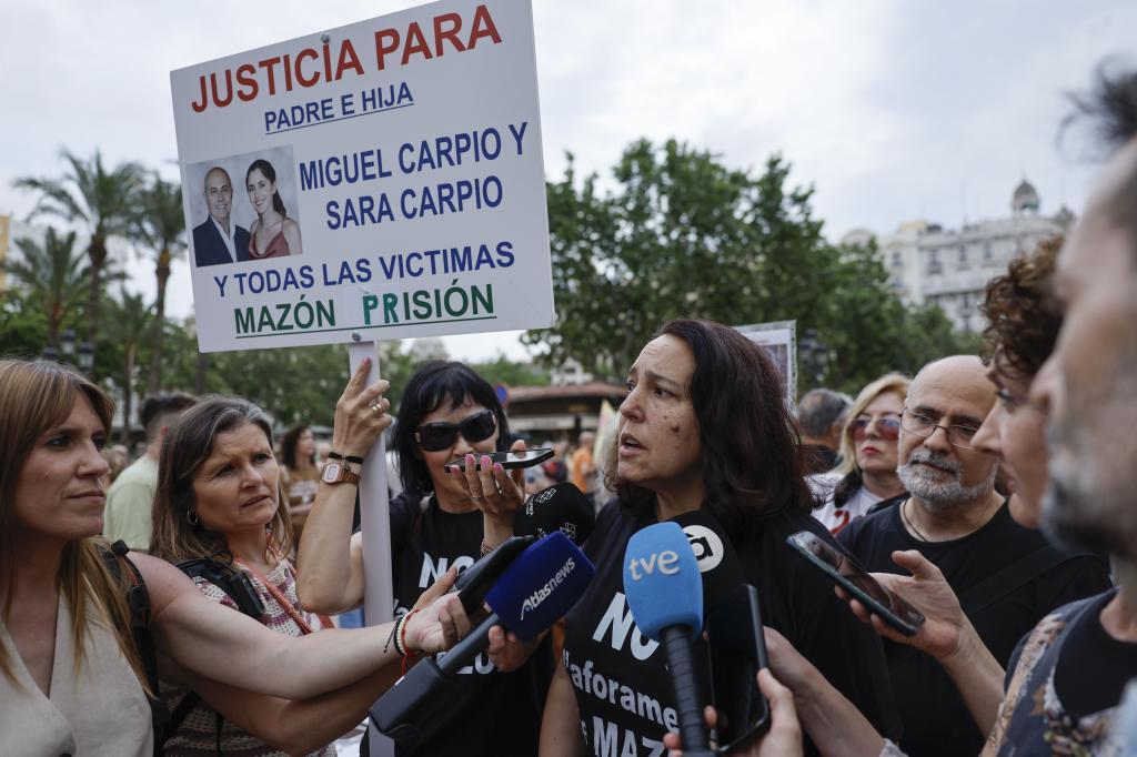 Las víctimas de la dana censuran el "paripé" de la investigación de las Cortes y vuelven a pedir el fin del aforamiento para Mazón