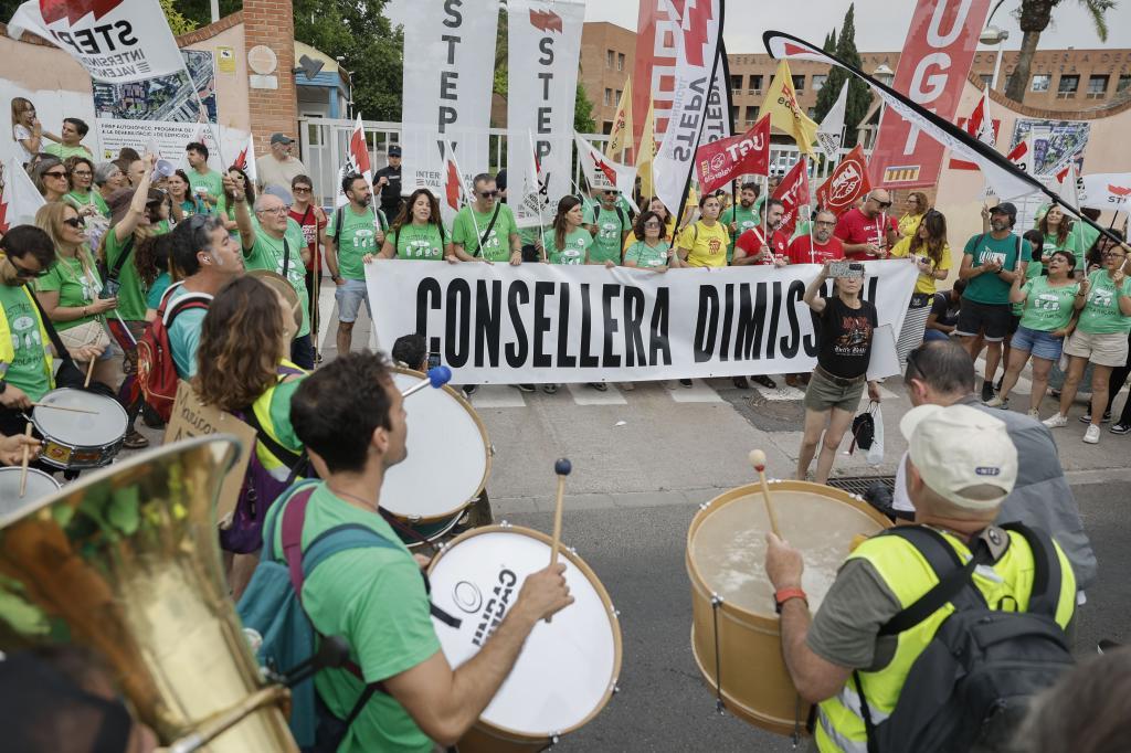 El profesorado valenciano enfila la cuarta semana de huelga tras fracasar la negociación entre Educación y los sindicatos