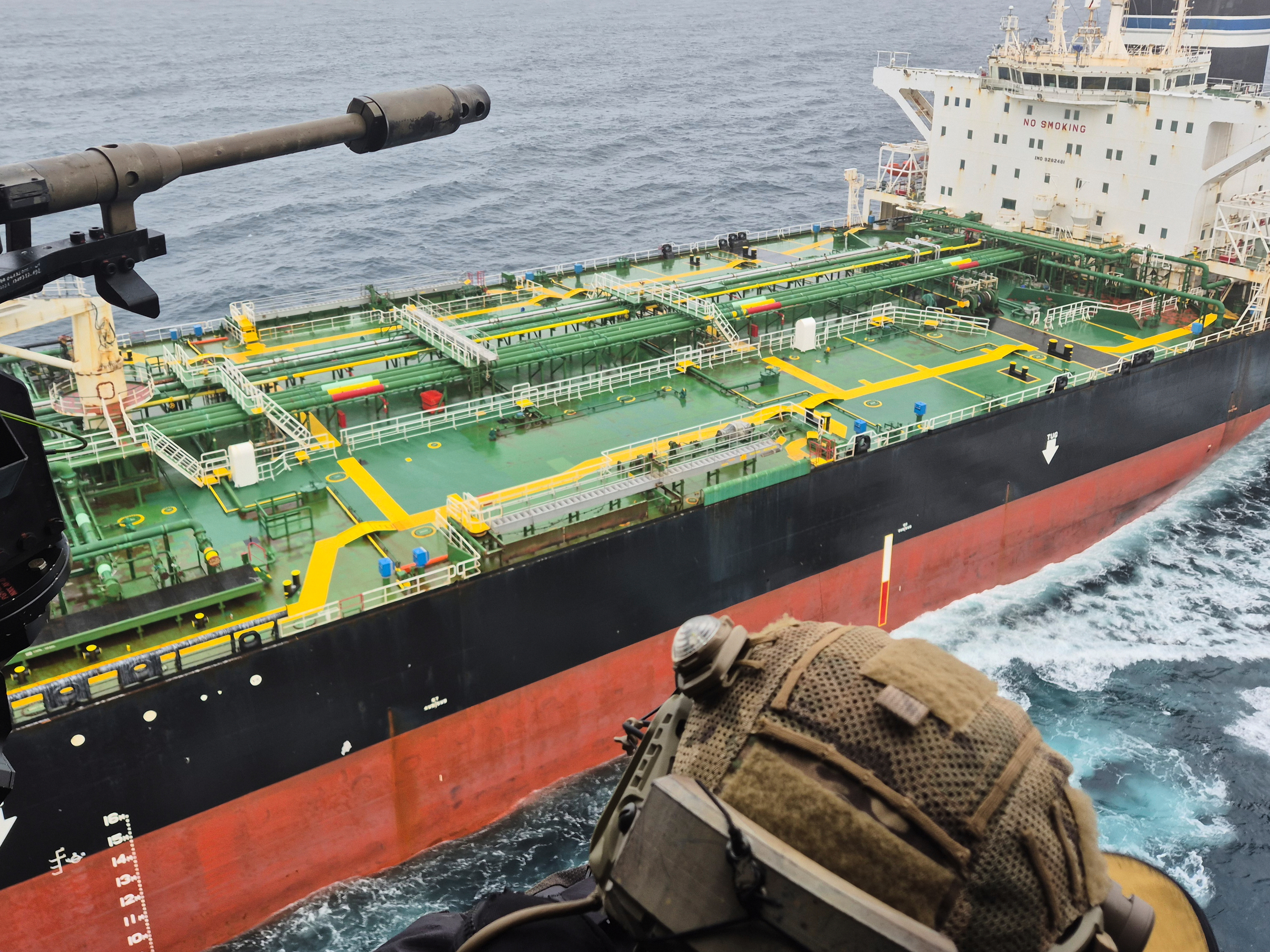 Guerra al petróleo ruso por mar, tierra y aire: Europa reacciona ante el riesgo que atraviesa la seguridad marítima y el medio ambiente por causa del Kremlin