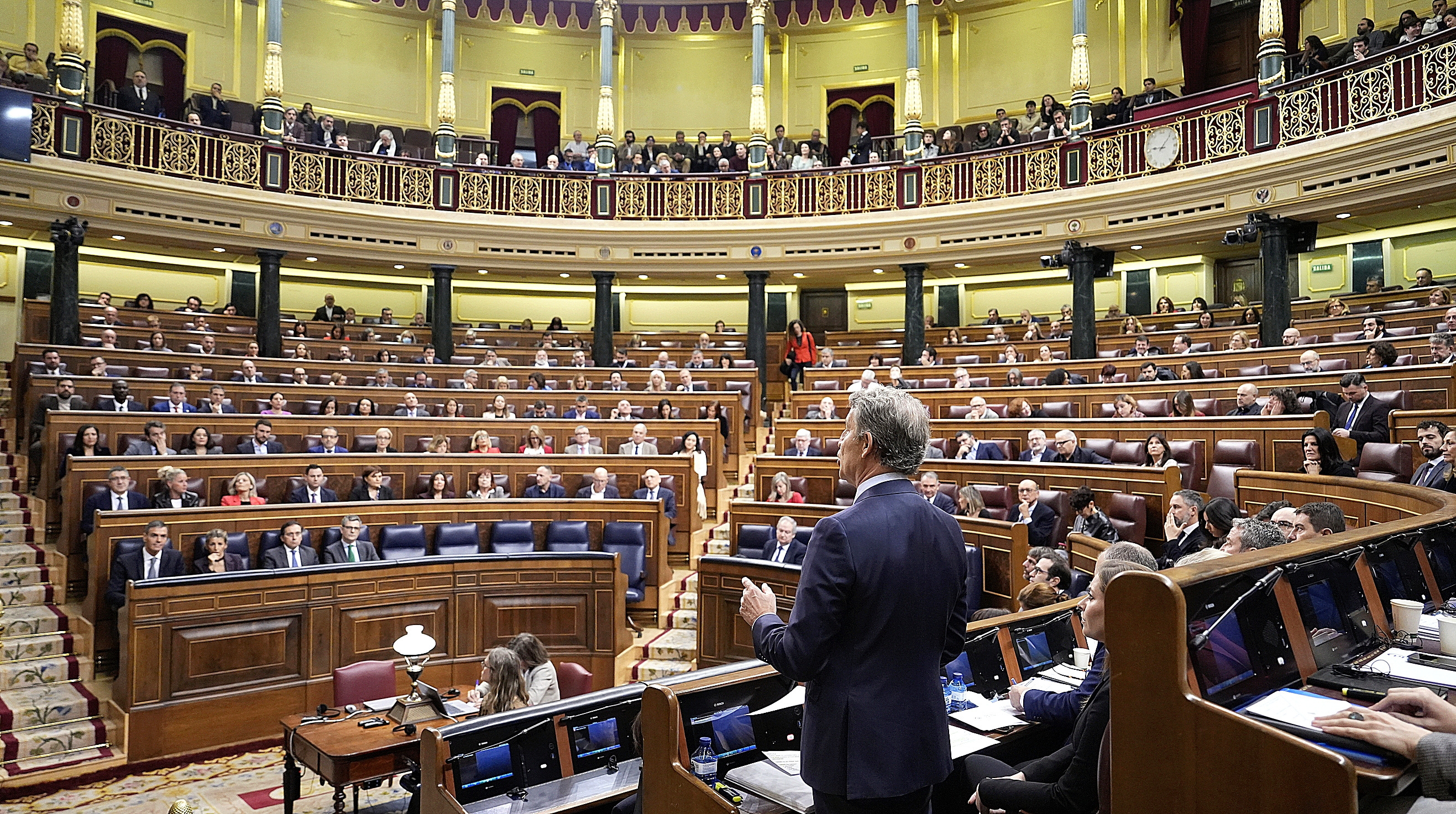 Feijóo impulsa moción contra Sánchez