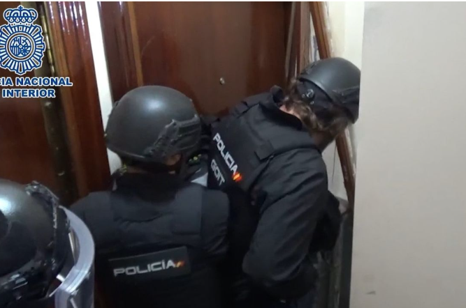 La Policía Nacional ha desmantelado 22 narcopisos en Madrid y ha detenido a medio centenar de personas entre abril y mayo