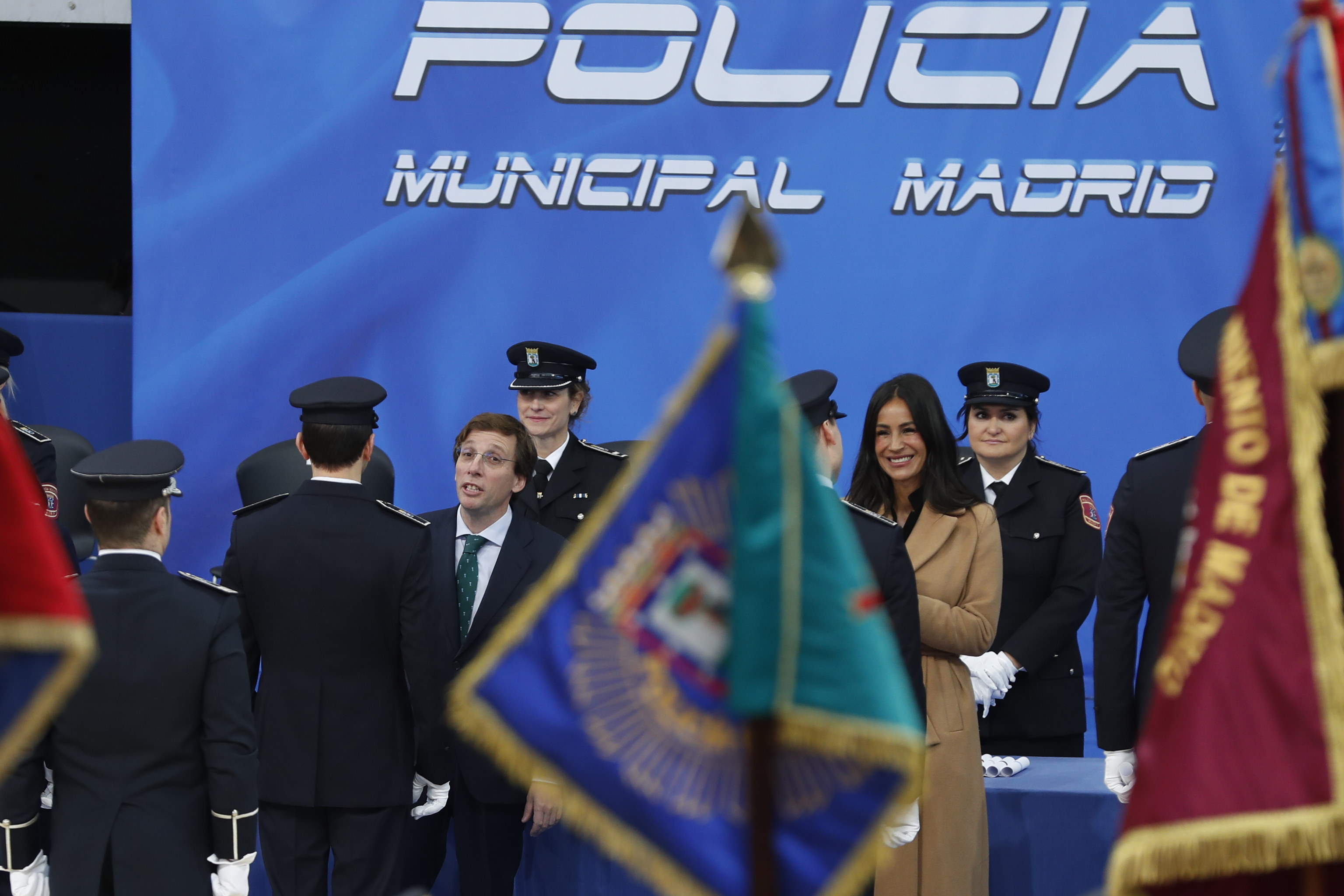 Un juez tumba el reparto de destinos de 325 policías municipales de Madrid y obliga al Ayuntamiento a dar prioridad a las promociones anteriores