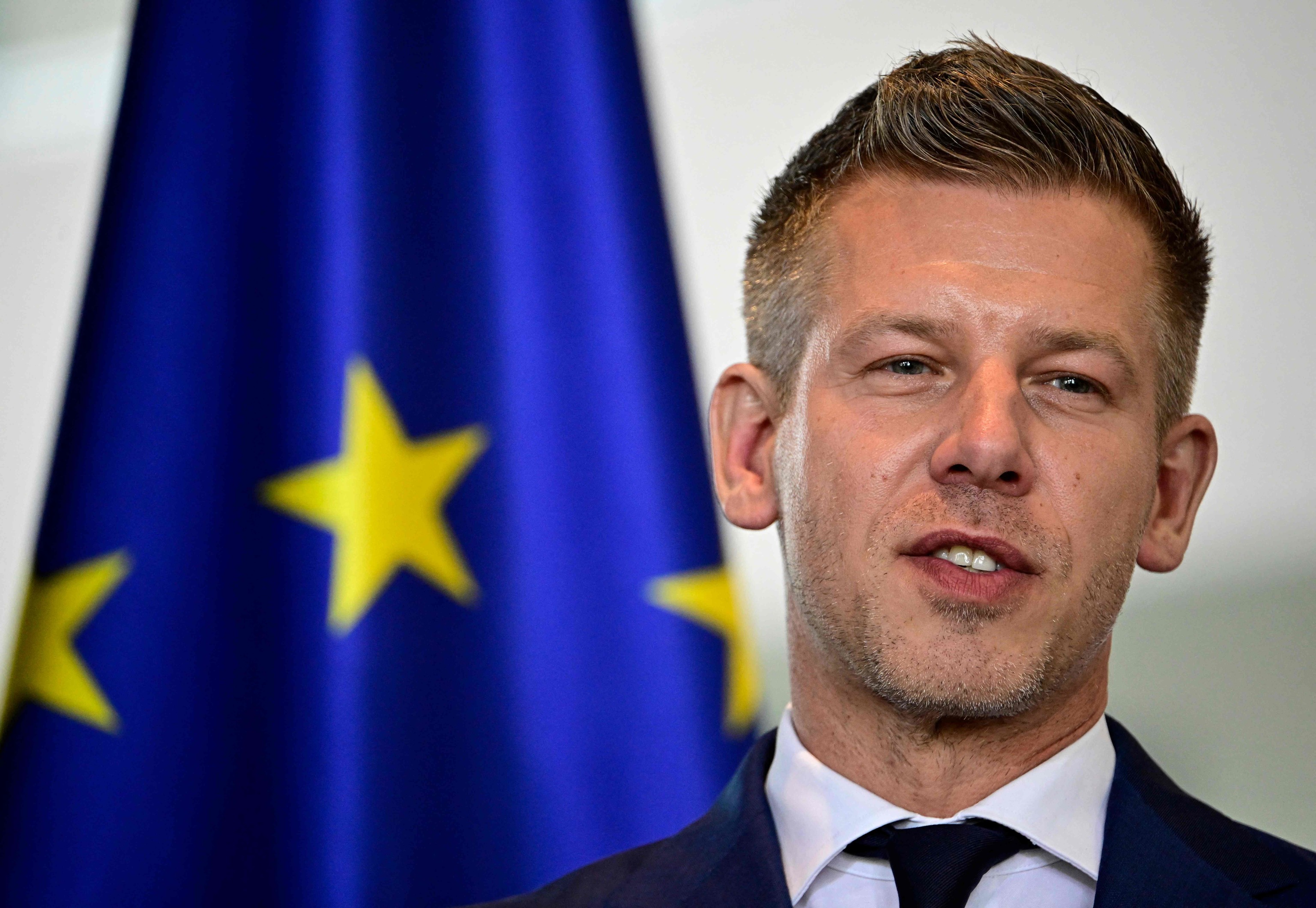 Magyar busca abrir un nuevo capítulo con Ucrania mientras redefine el regreso de Hungría a Europa