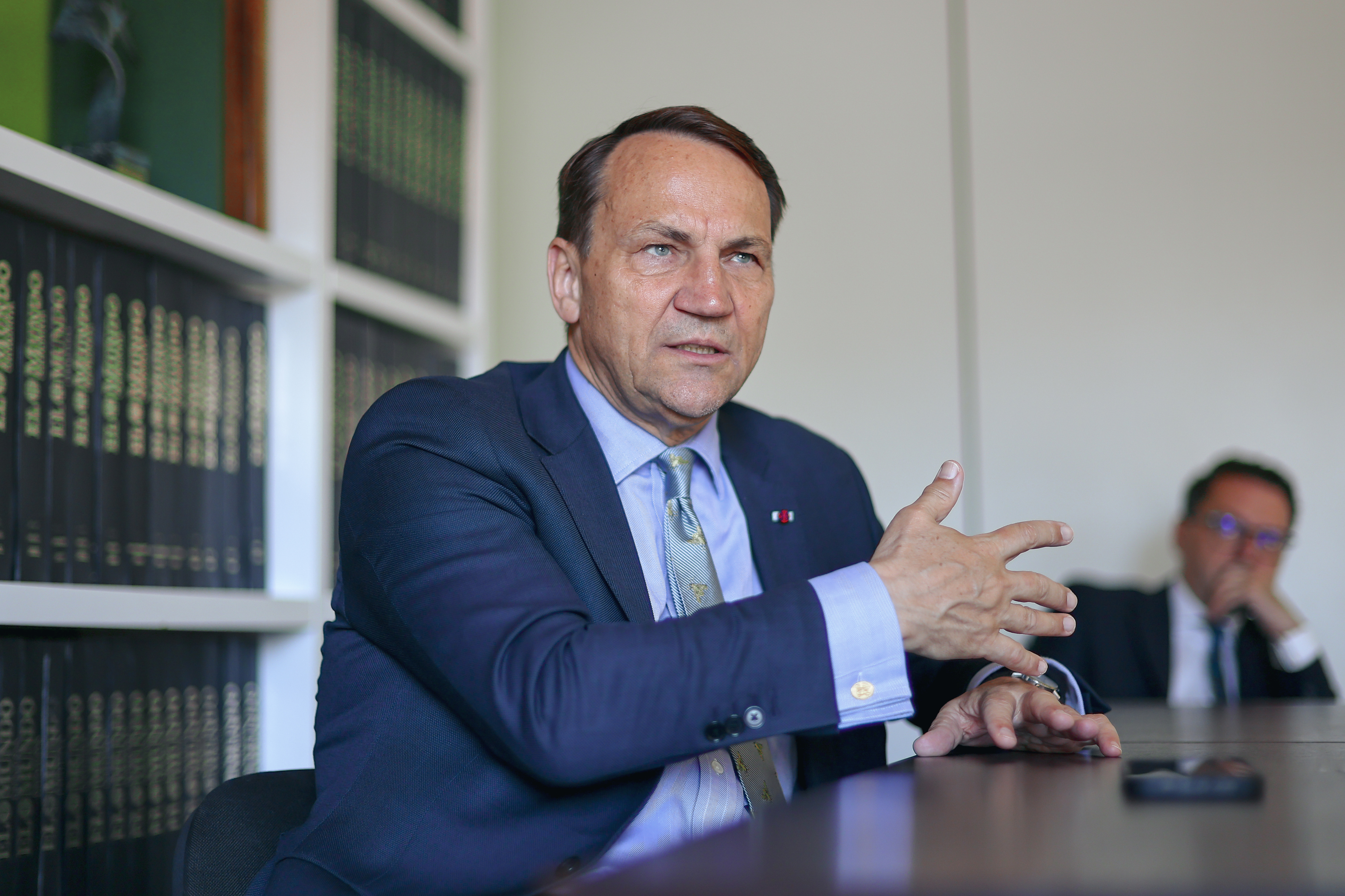 Radoslaw Sikorski, ministro de Exteriores de Polonia: "Rusia ya es una amenaza real: ha atacado a países de la OTAN"