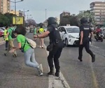 Han pegado a una maestra