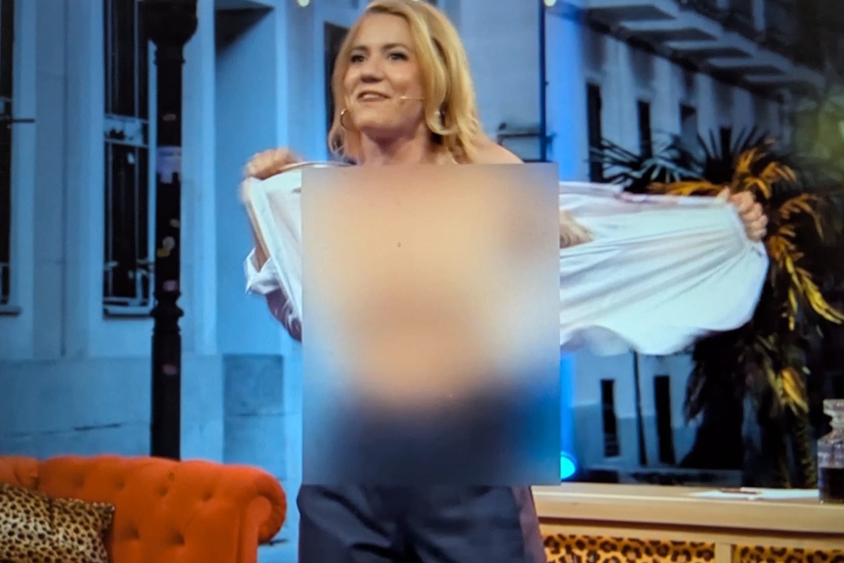 El sujétame el cubata de Henar Álvarez en La 1: desnudo integral por su "co... moreño"