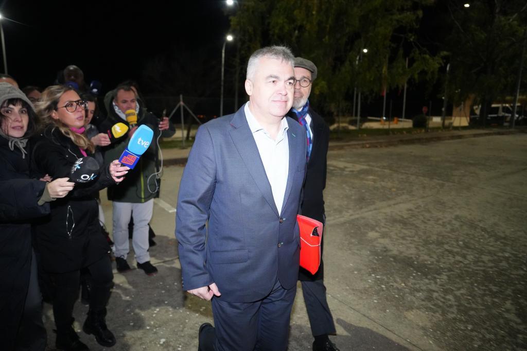 EL MUNDO accede al sumario de la cloaca del PSOE: la UCO concluye que estaba "dirigida" por Cerdán y Leire Díez para "proteger los intereses del presidente del Gobierno"